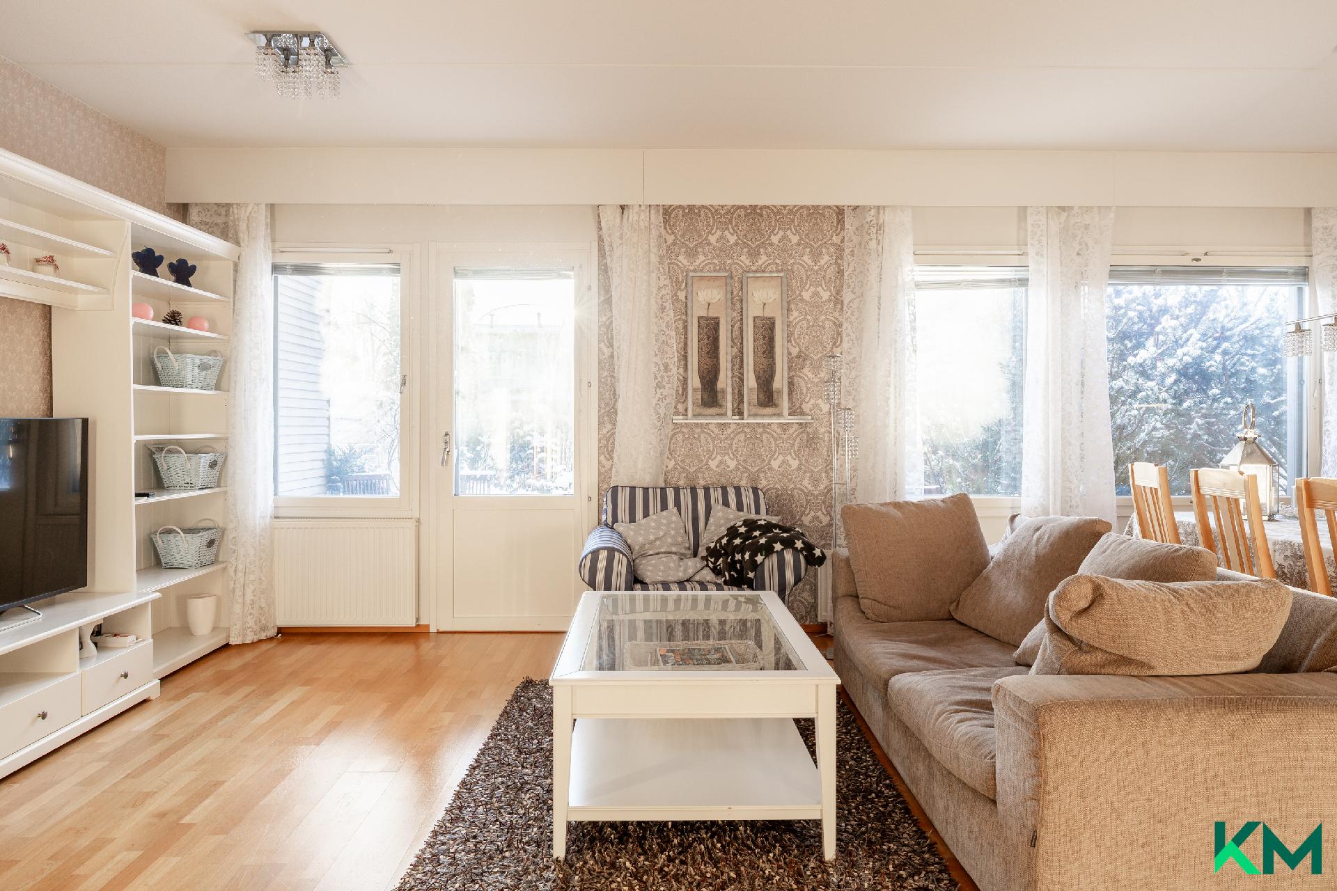 Gustav Pauligin katu 15, Aurinkolahti, Helsinki