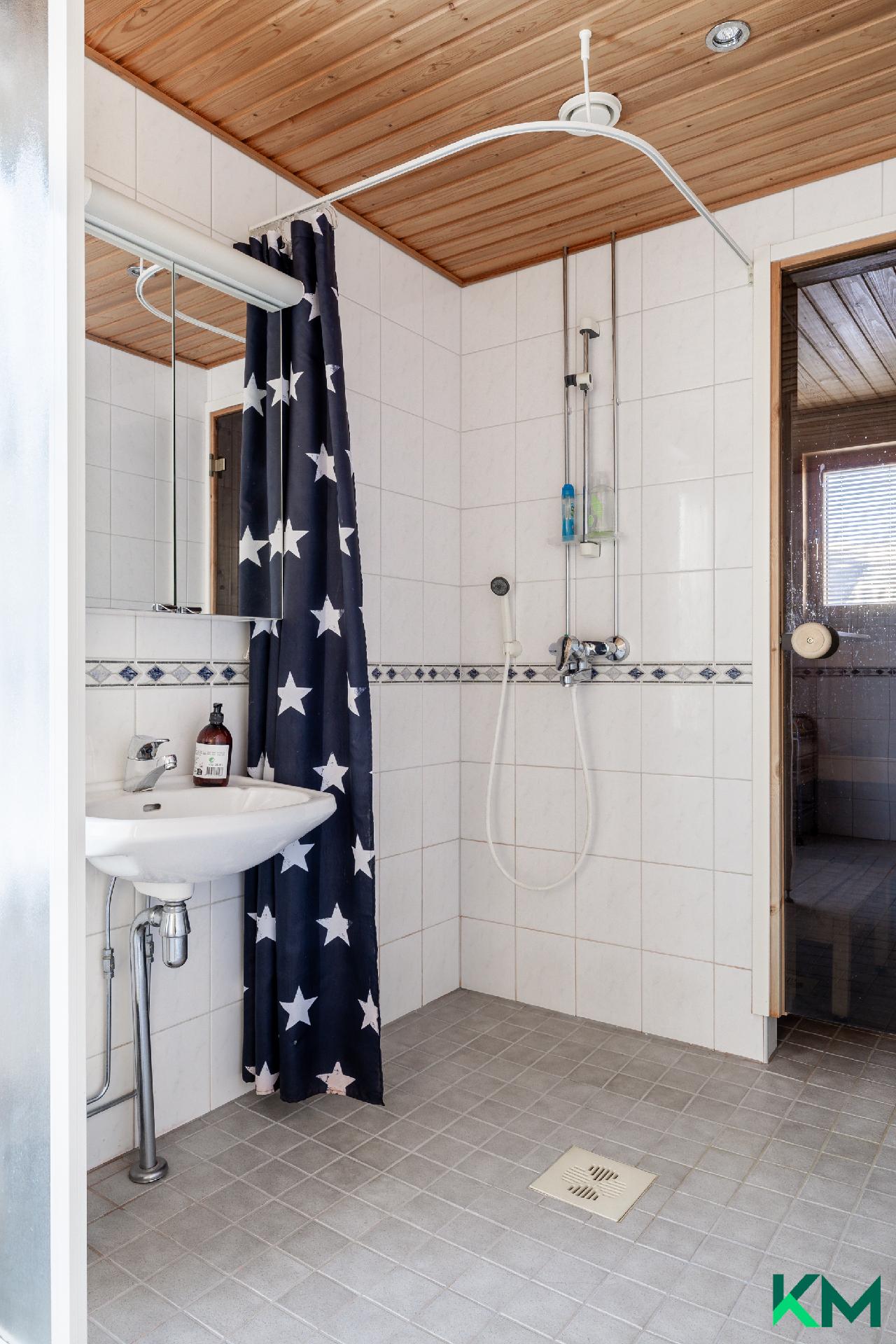 Gustav Pauligin katu 15, Aurinkolahti, Helsinki