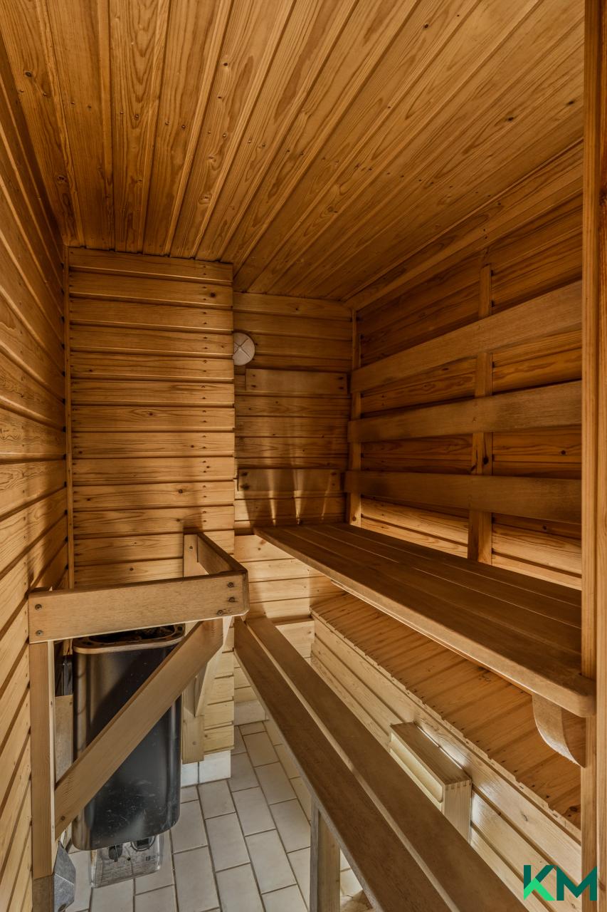 Rintamamiestalon kellarissa oleva sauna