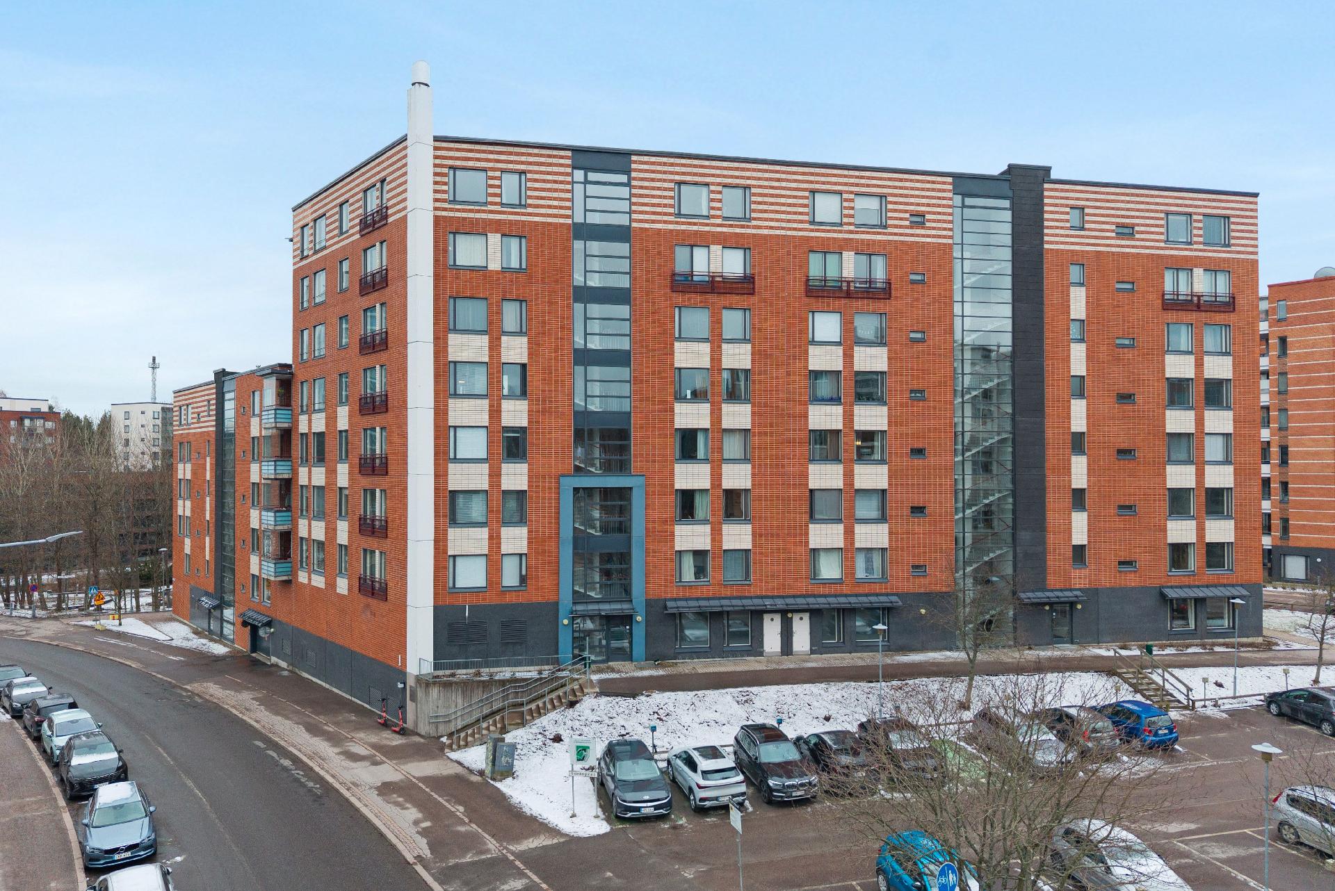 Strömbergintie 8, Pitäjänmäki, Helsinki