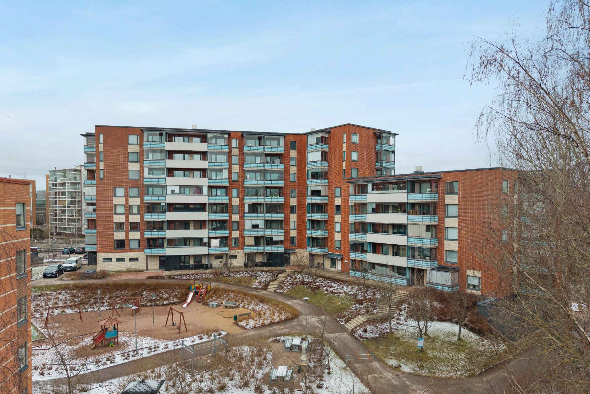 Strömbergintie 8, Pitäjänmäki, Helsinki