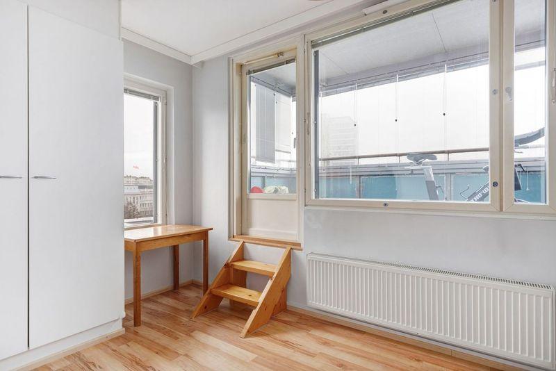 Strömbergintie 8, Pitäjänmäki, Helsinki