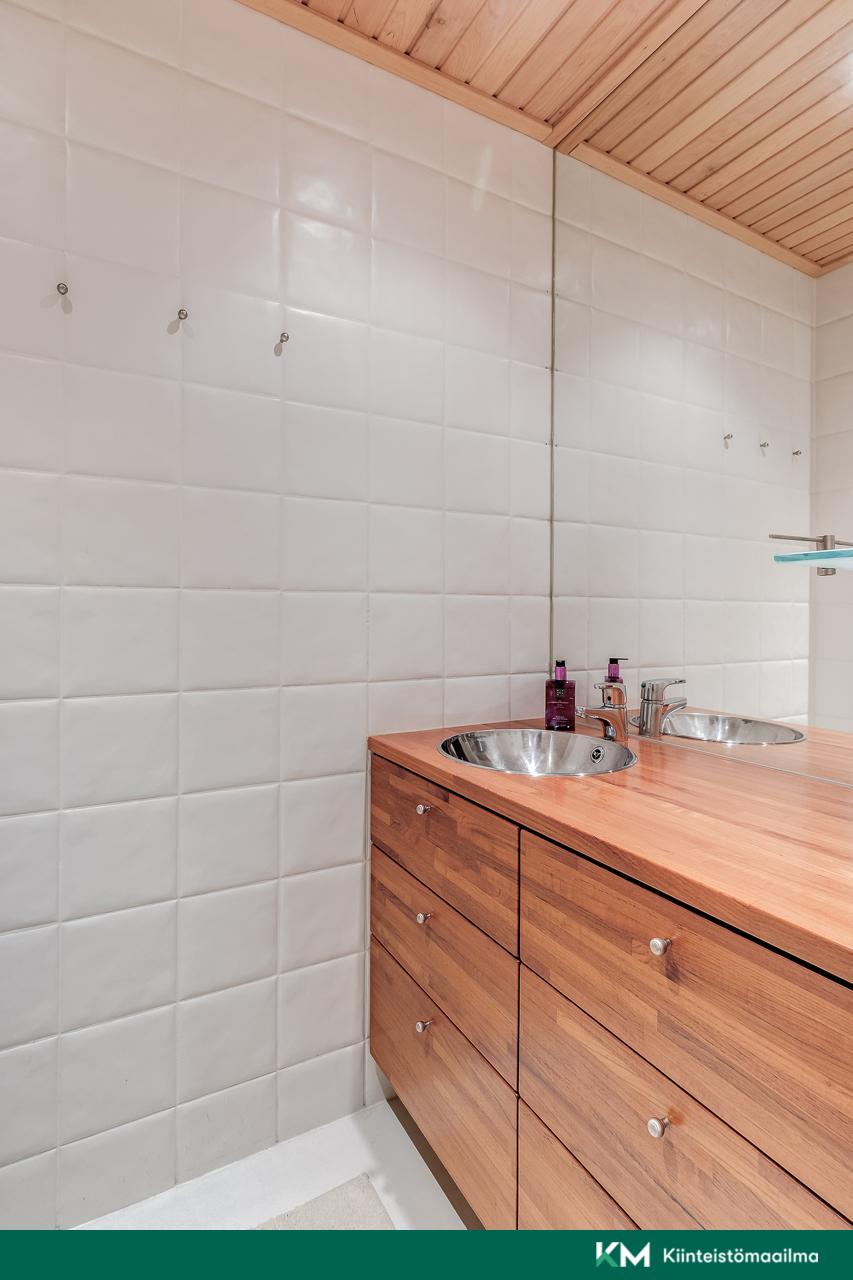 Rakennusmestarintie 4a, Itä-Pakila, Helsinki