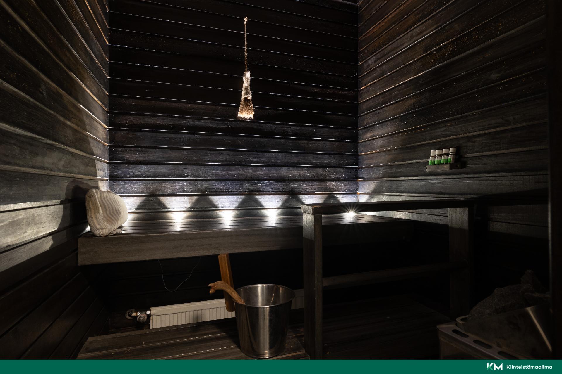 Riippakoivuntie 12, Aittakorpi, Kotka