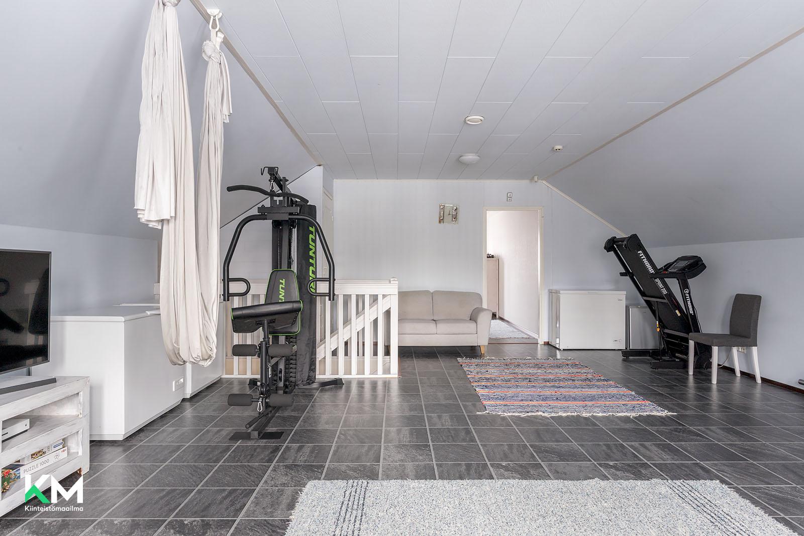 Koivukuja 18, Tikkasenharju, Ii