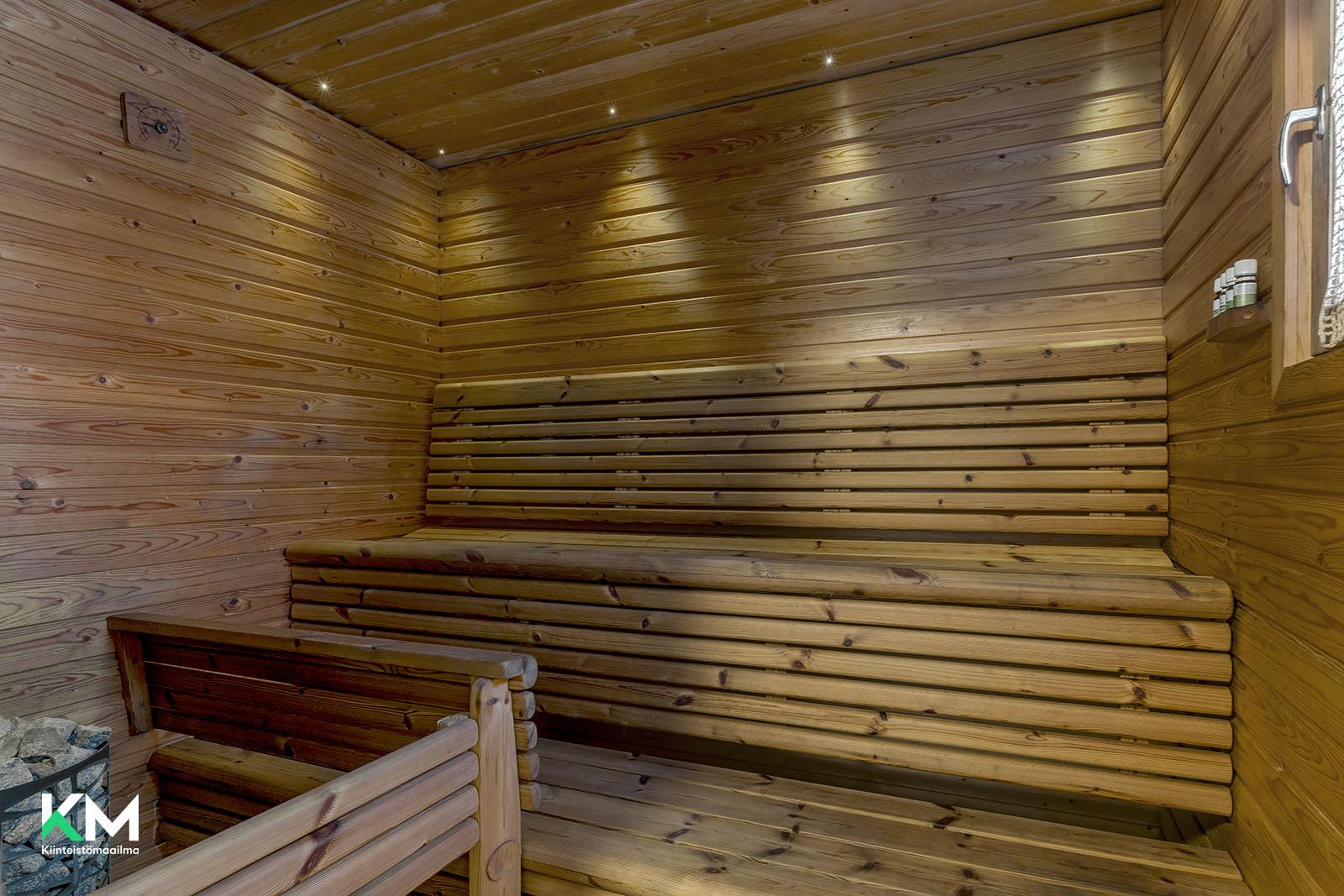 Koivukuja 18, Tikkasenharju, Ii