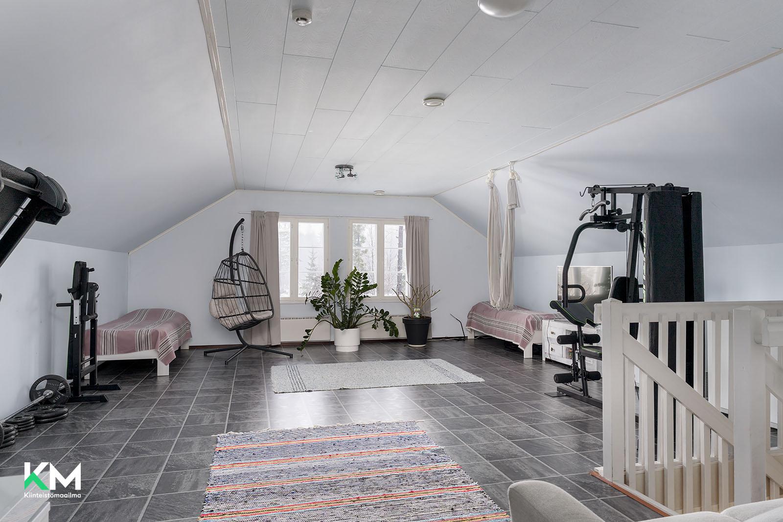 Koivukuja 18, Tikkasenharju, Ii