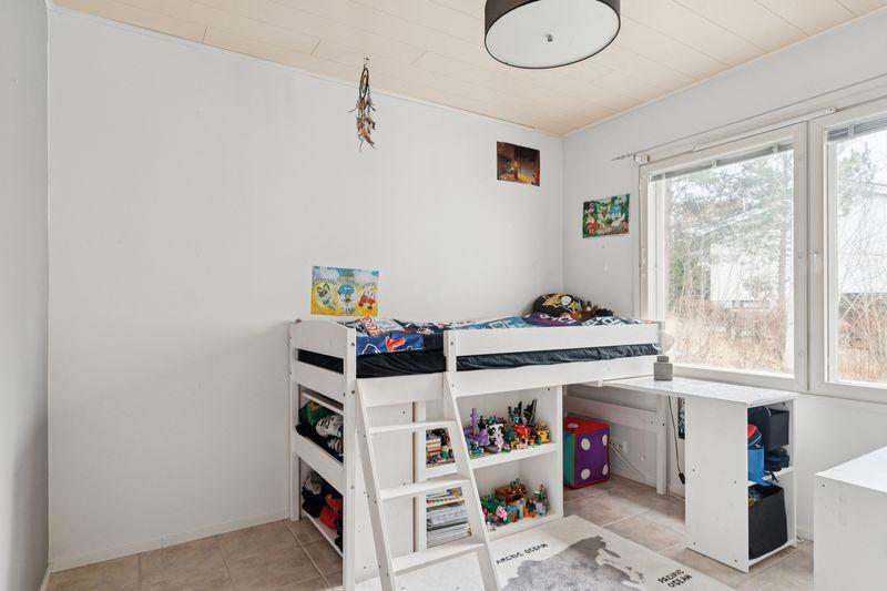 Hevossalmentie 22, Laajasalo, Helsinki