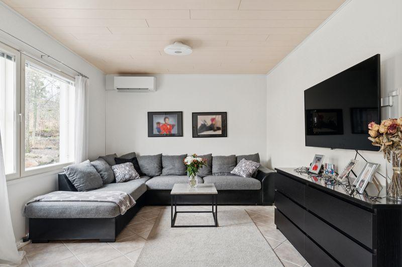 Hevossalmentie 22, Laajasalo, Helsinki