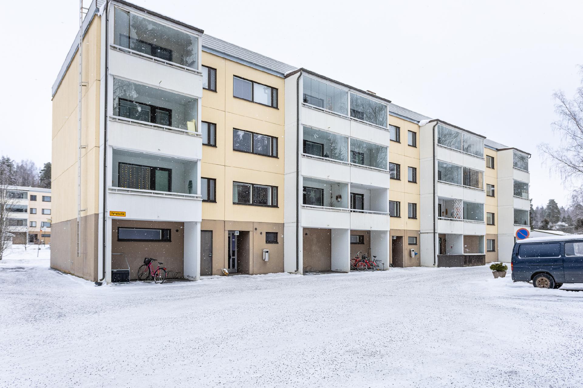 Peltotie 2, Kaskela, Valkeakoski