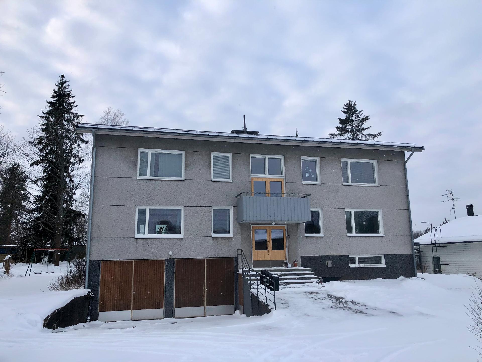 Äijänpolku 12, Itä-Pakila, Helsinki