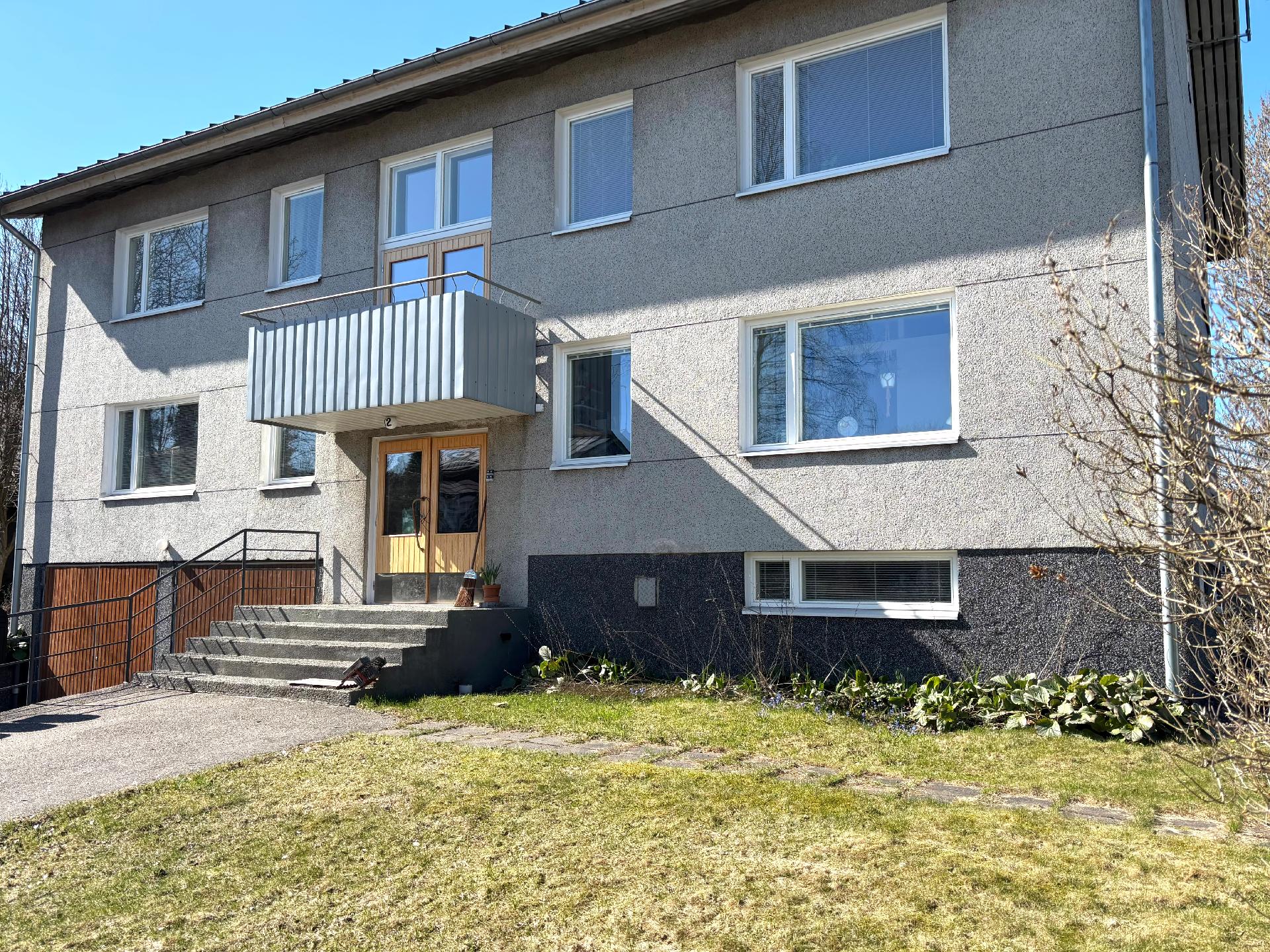 Äijänpolku 12, Itä-Pakila, Helsinki