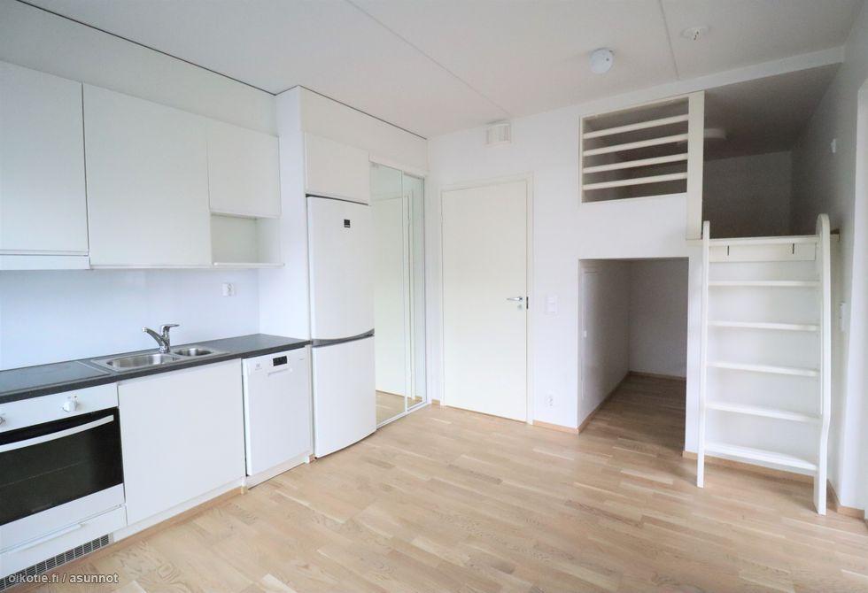 Peltolantie 30, Koivuhaka, Vantaa