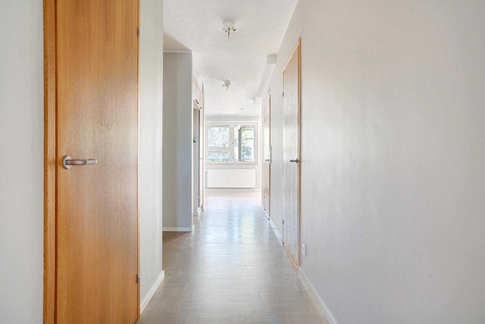 Kyläkirkontie 6-10, Reimarla, Helsinki