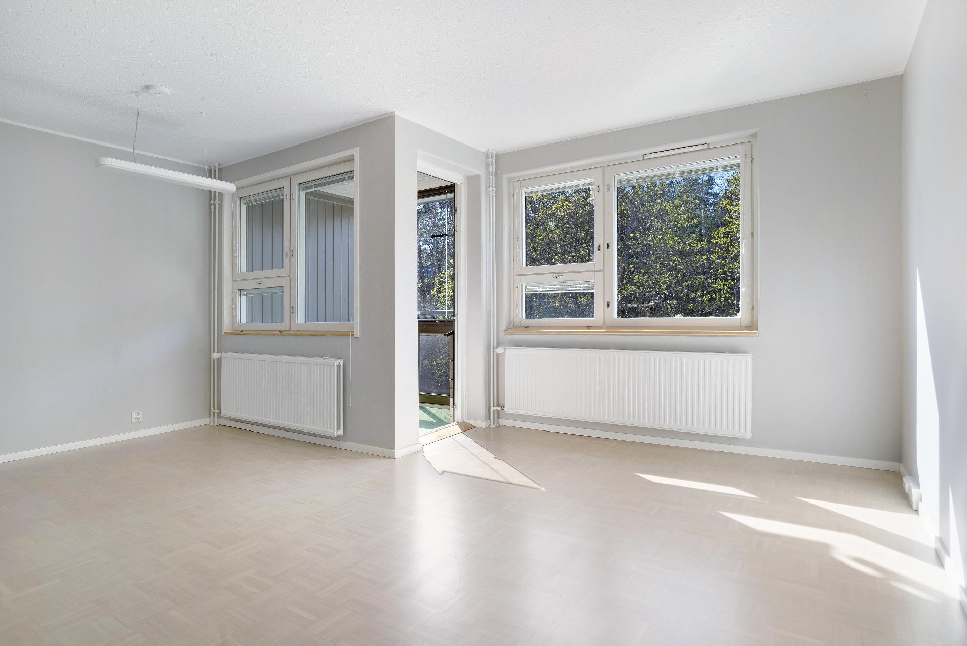 aurinkoinen olohuone