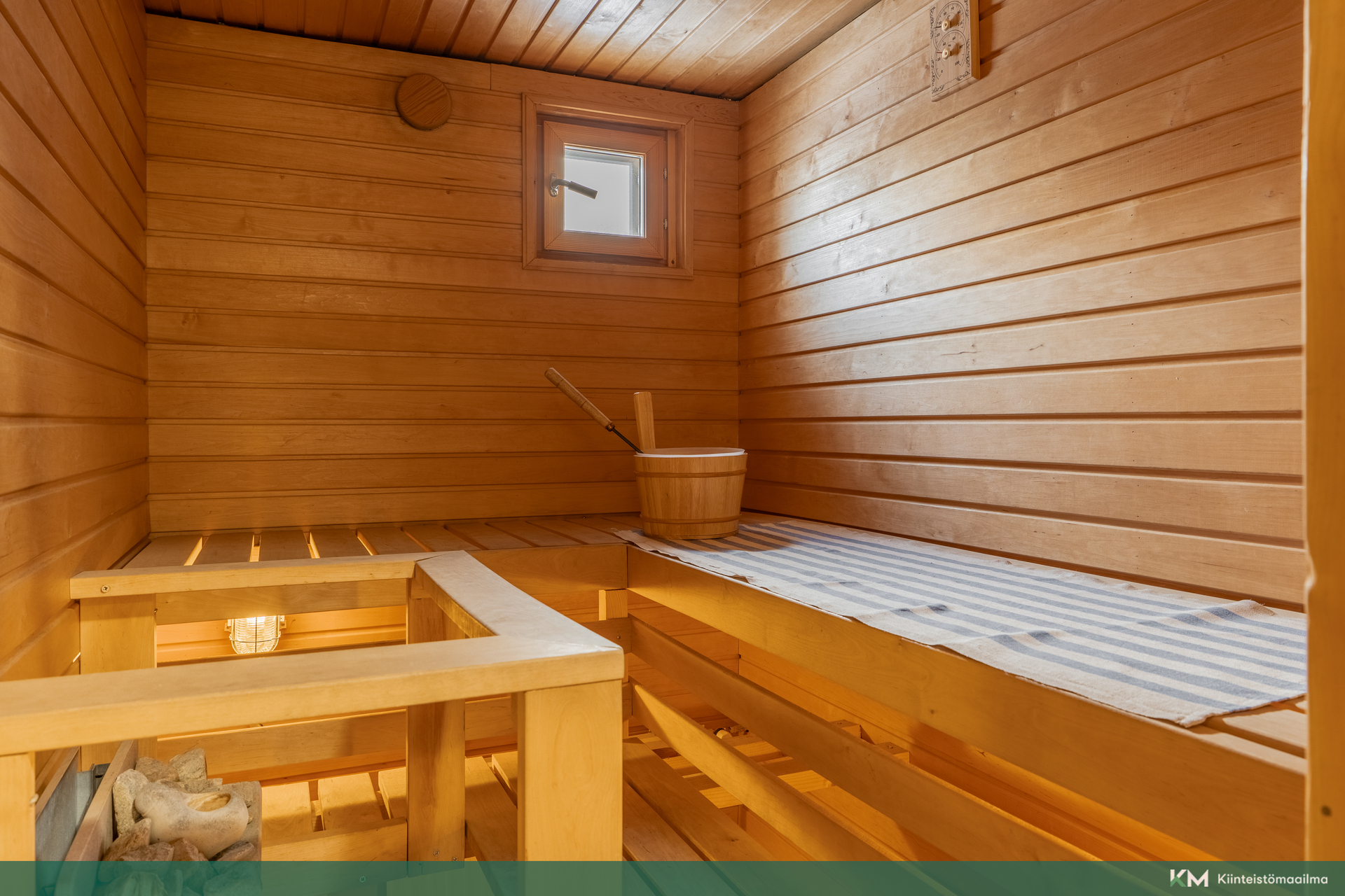 Ikkunallinen sauna