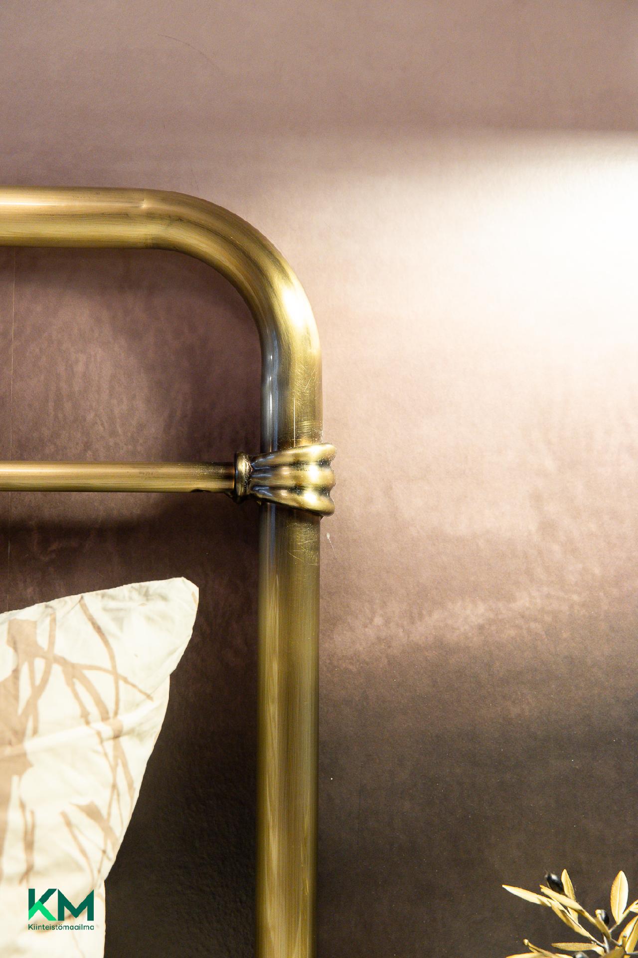 Kitimenpolku 22, Tuira, Oulu