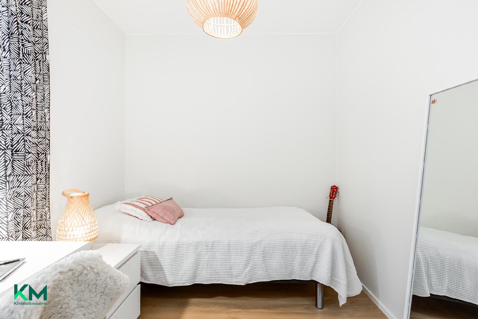 Kitimenpolku 22, Tuira, Oulu