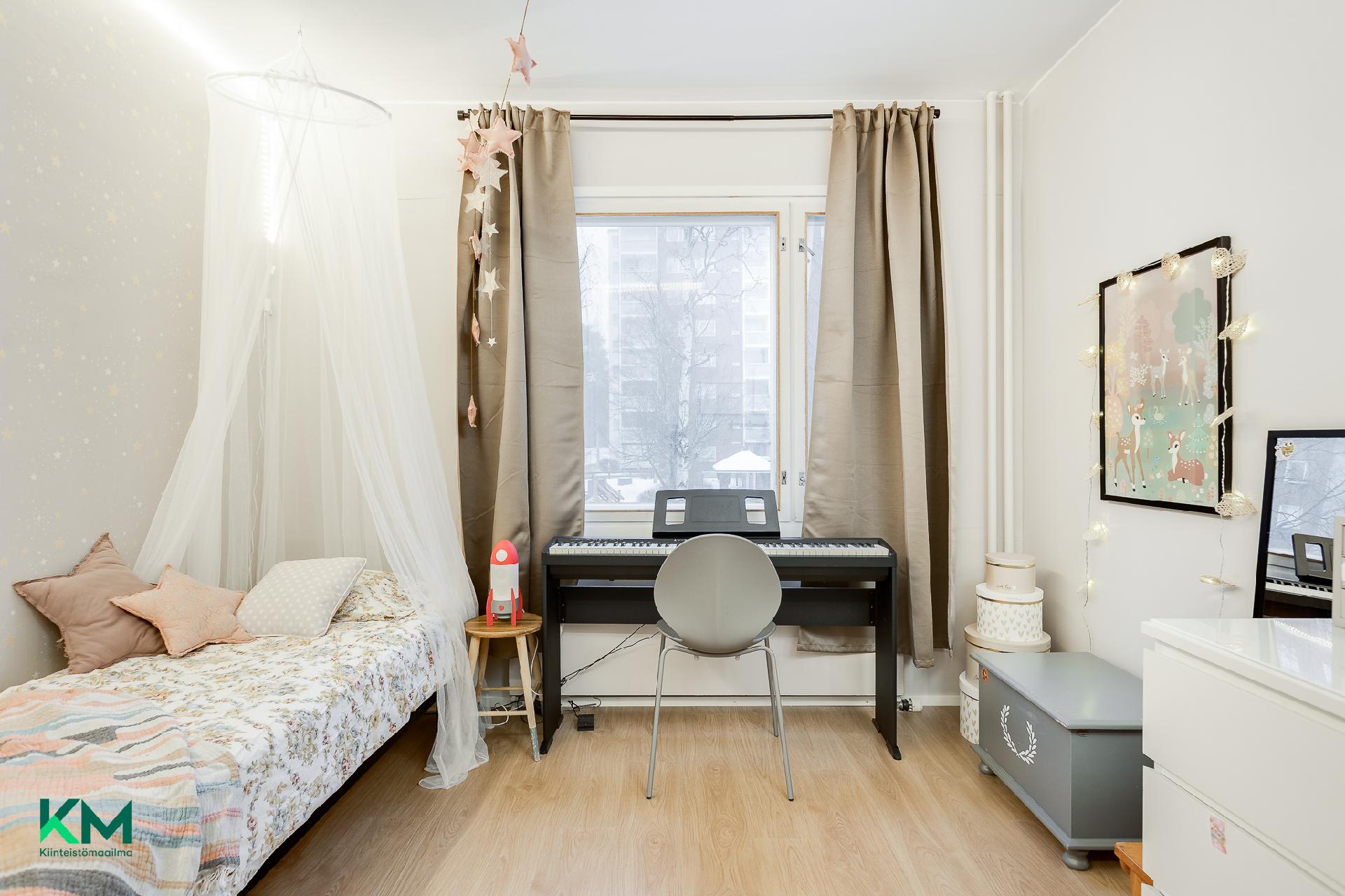 Kitimenpolku 22, Tuira, Oulu