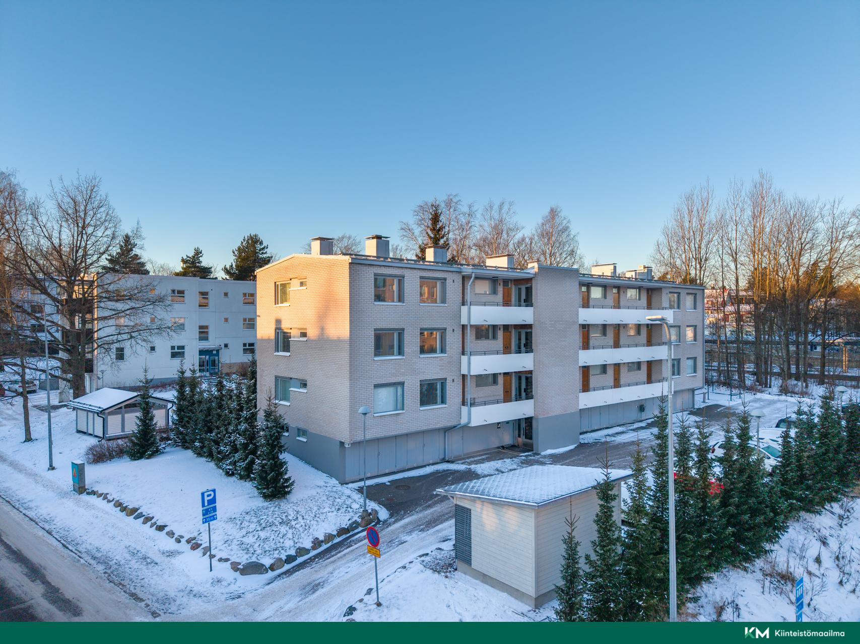 Jäkälätie 8, Tapanila, Helsinki