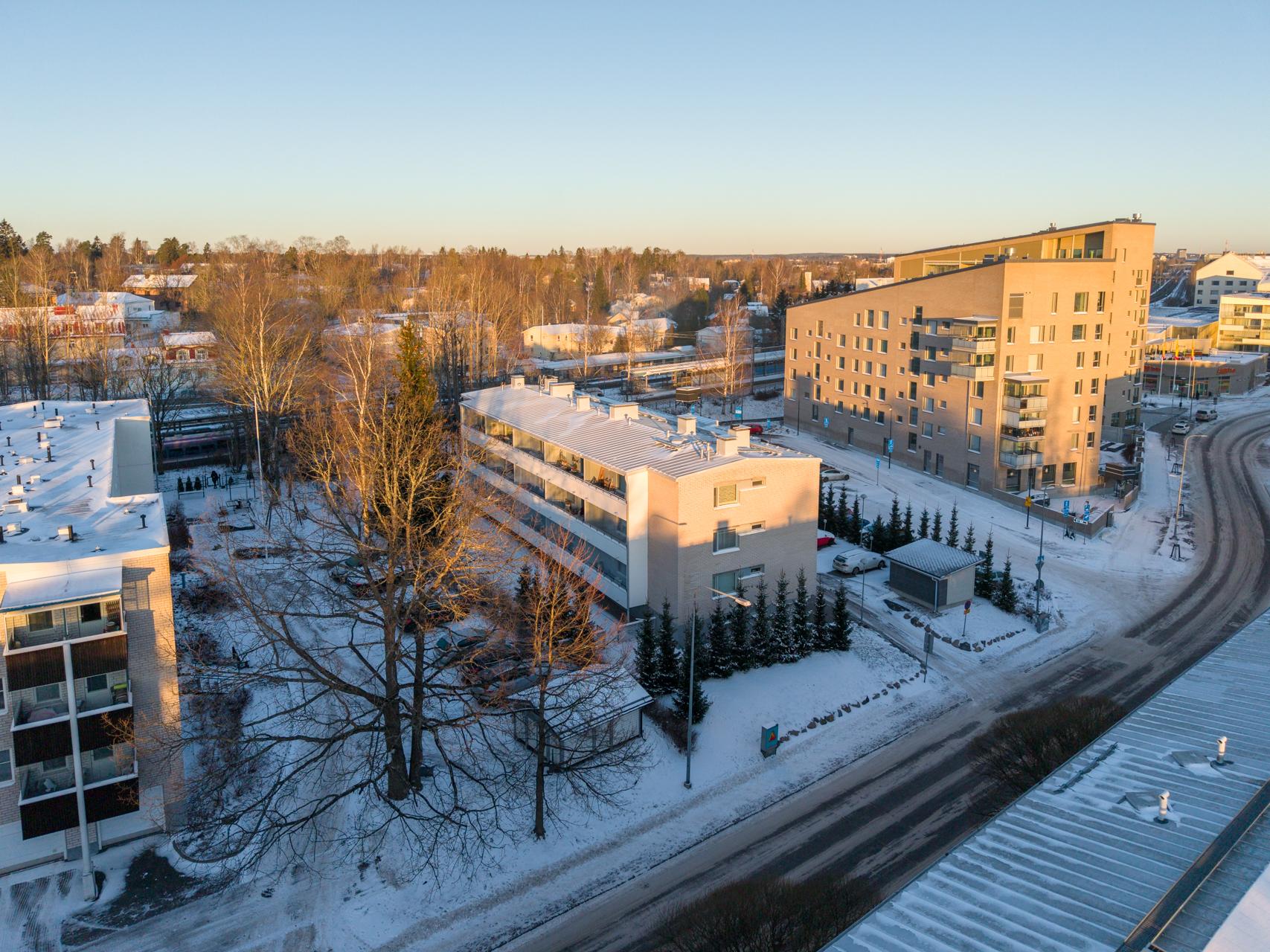 Jäkälätie 8, Tapanila, Helsinki