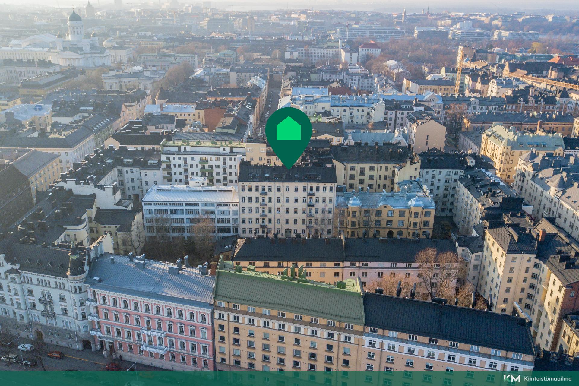 Näkymää Helsingin tuomiokirkon suuntaan