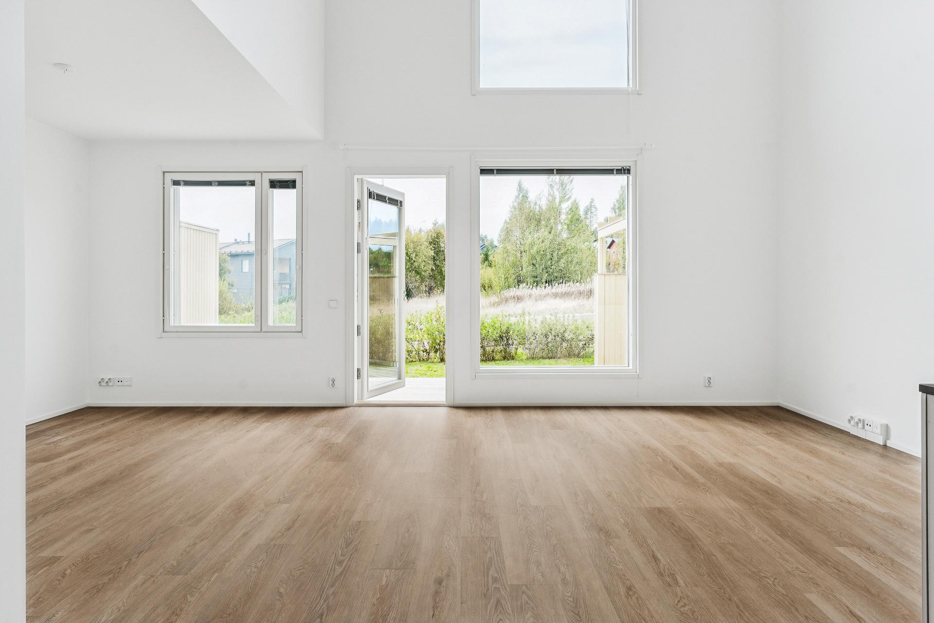 Olohuone, näkymä keittiöstä