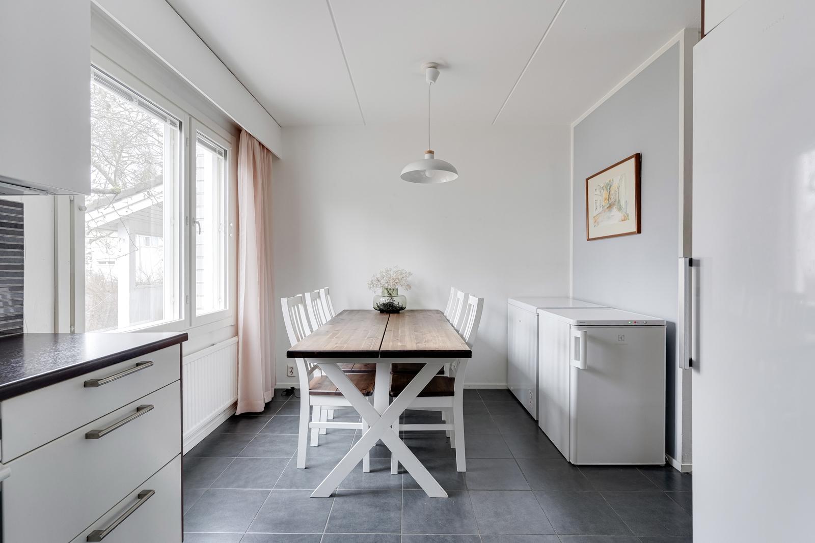 Ruohotie 10, Tapaninkylä, Helsinki