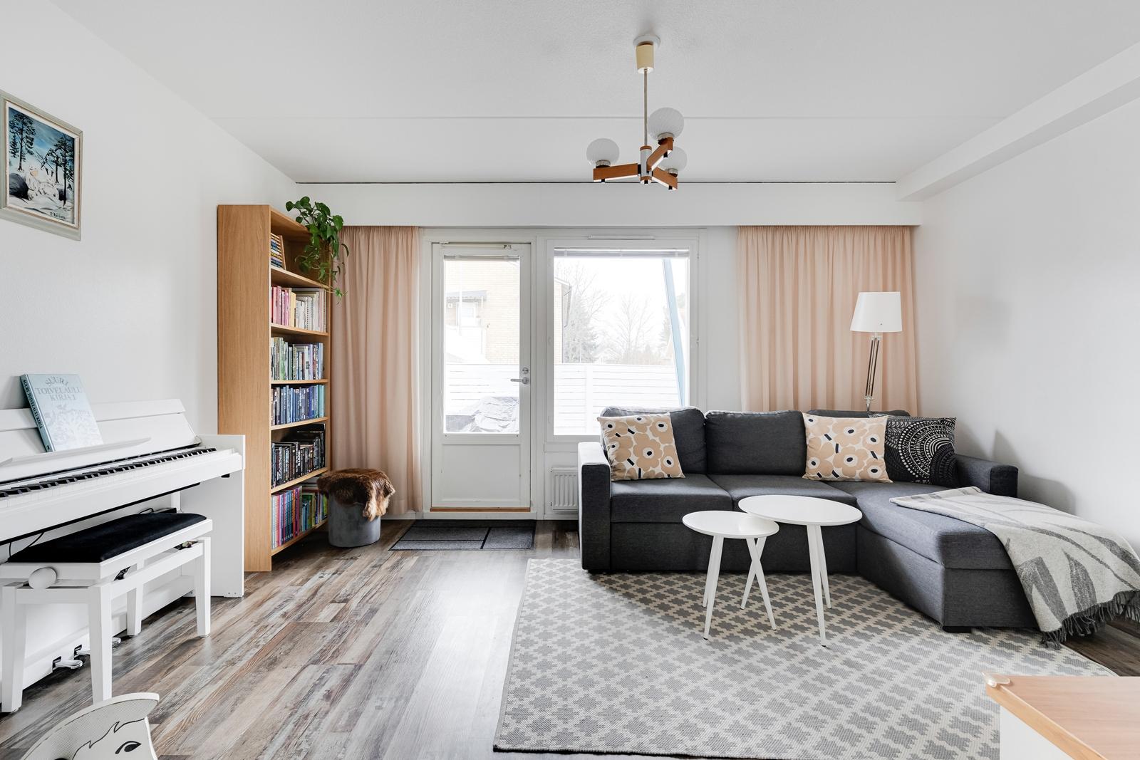 Ruohotie 10, Tapaninkylä, Helsinki