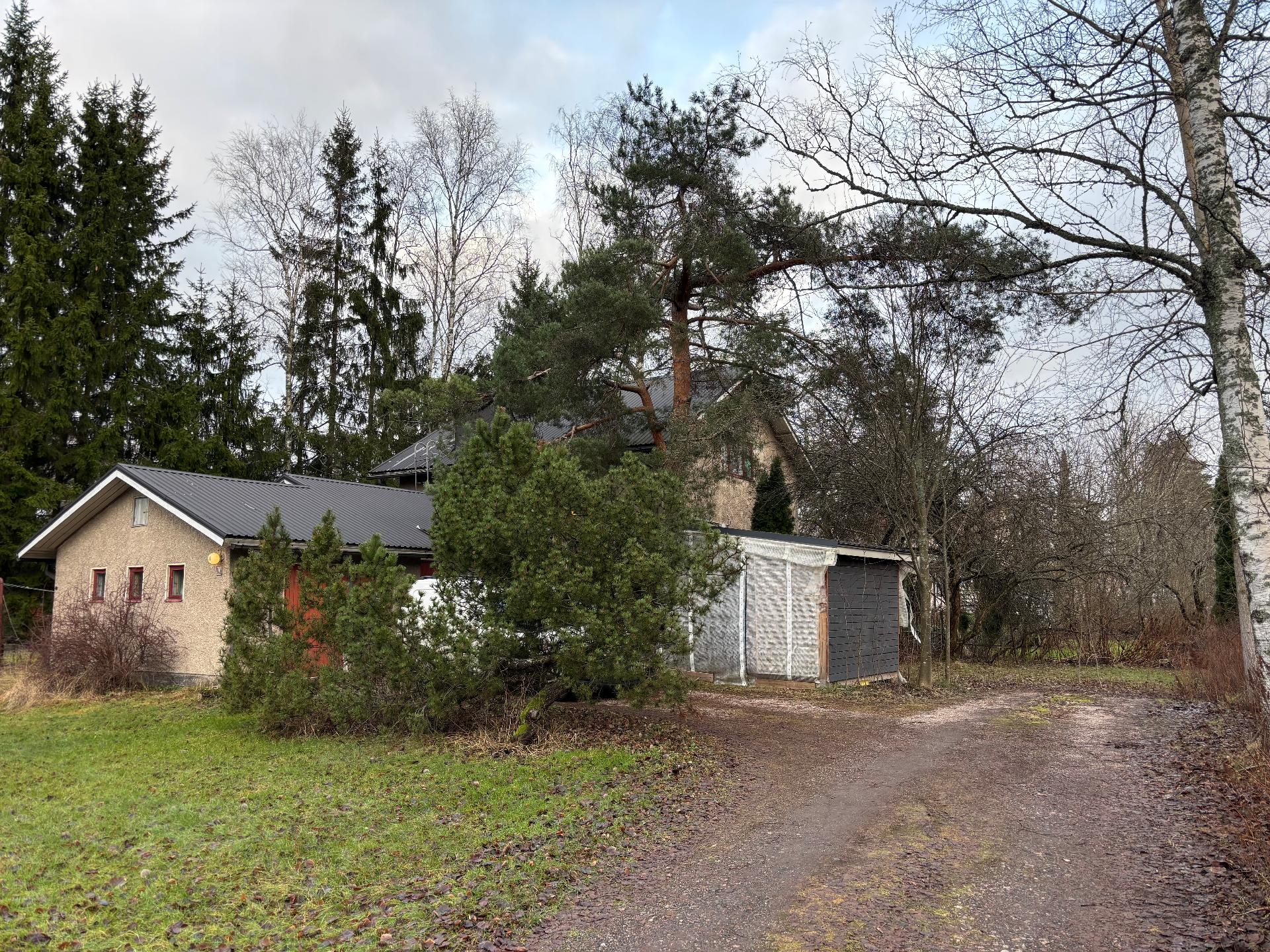 Ripusuonpolku 11, Länsi-Pakila, Helsinki