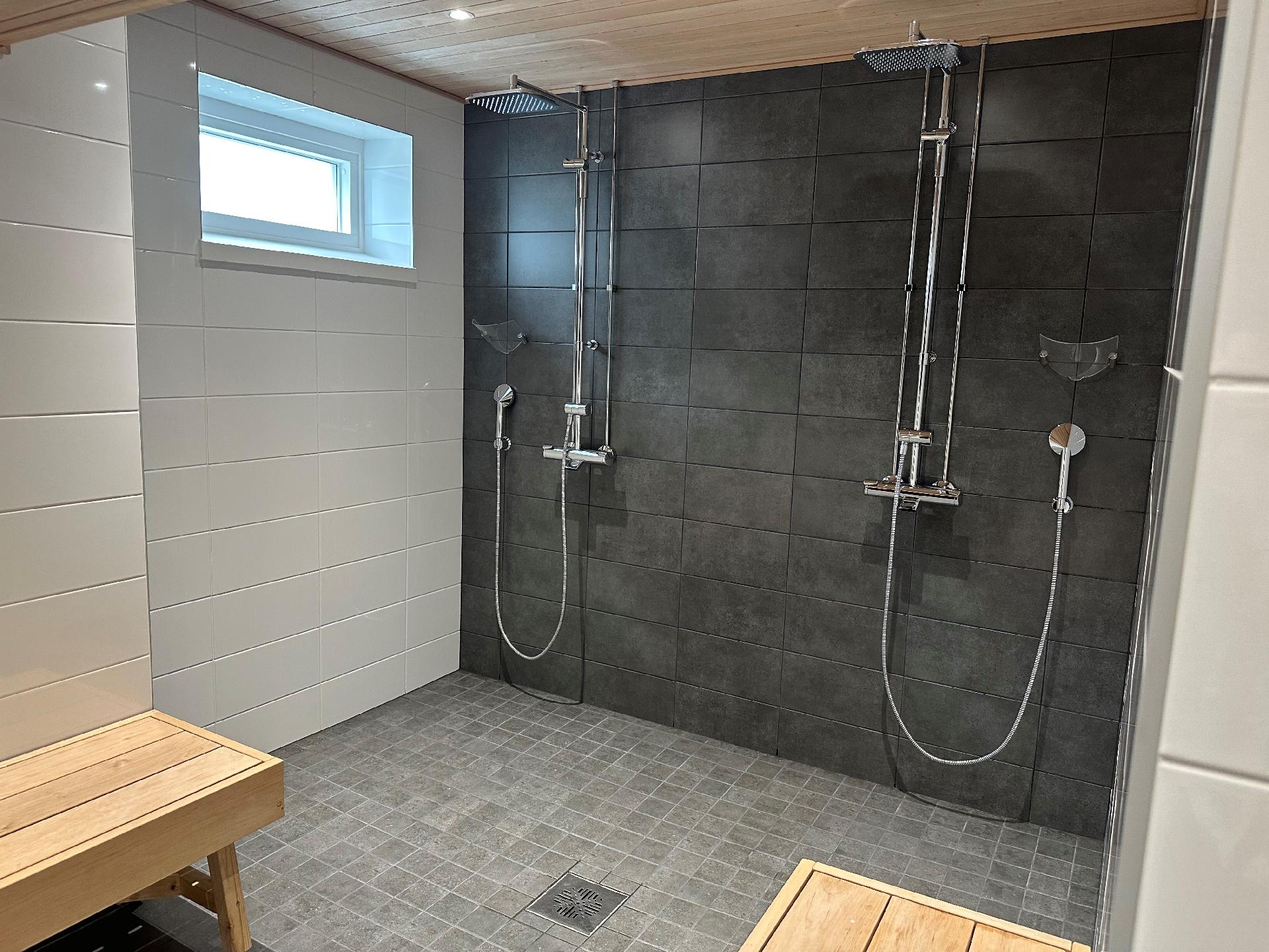 Taloyhtiön uusittu saunaosasto