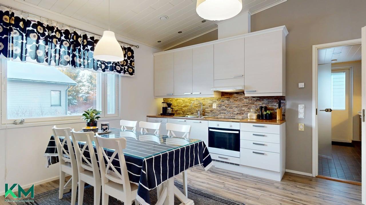 Puuhatie 17, Purola, Vaasa