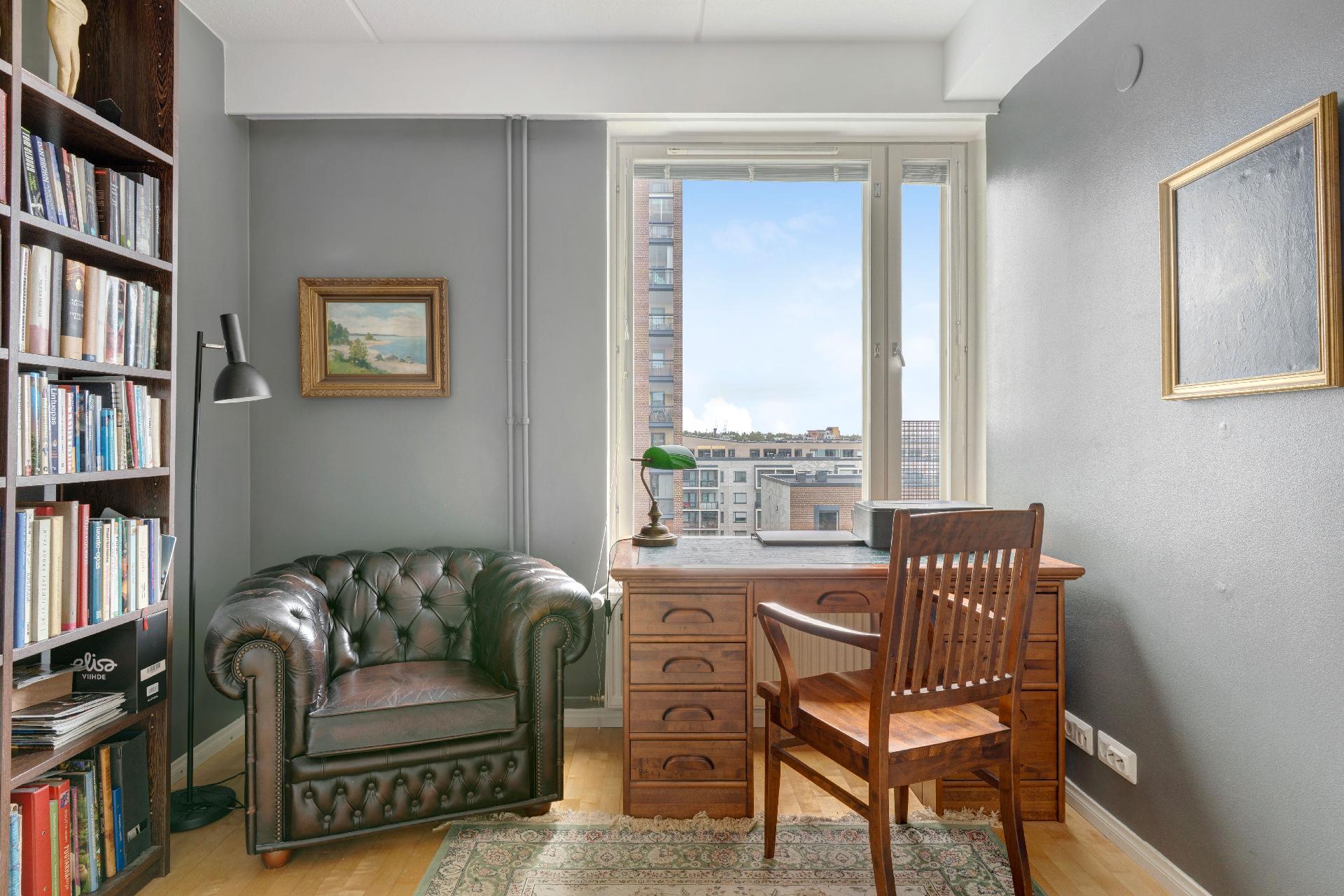 Toinen mh työhuoneena