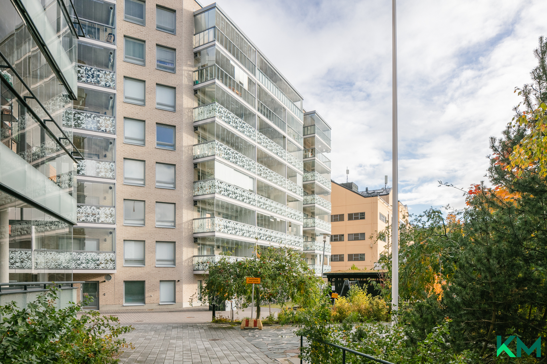 Rauhallinen pihapiiri