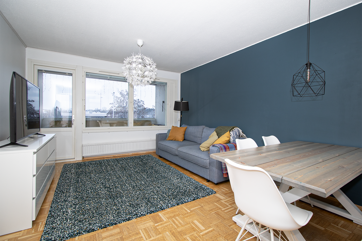 Kauniisti remontoitu ylimmän kerroksen koti.