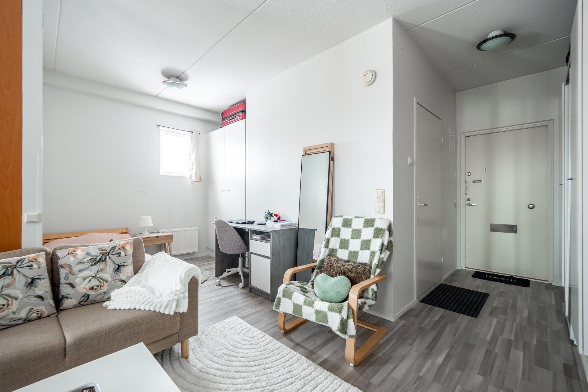 Kirkkotie 3, Keskusta, Kempele