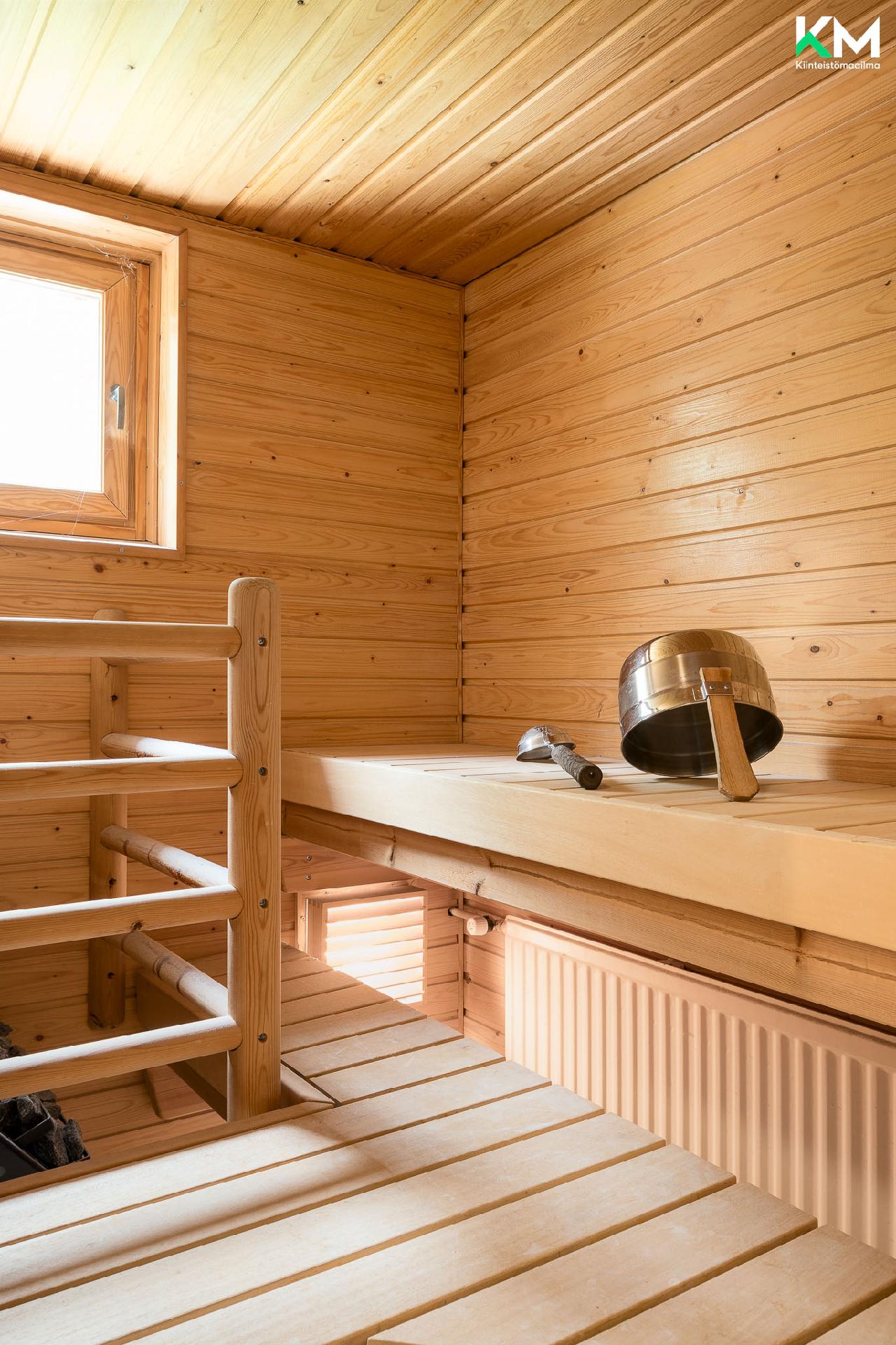 Pellavakaski 1, Latokaski, Espoo