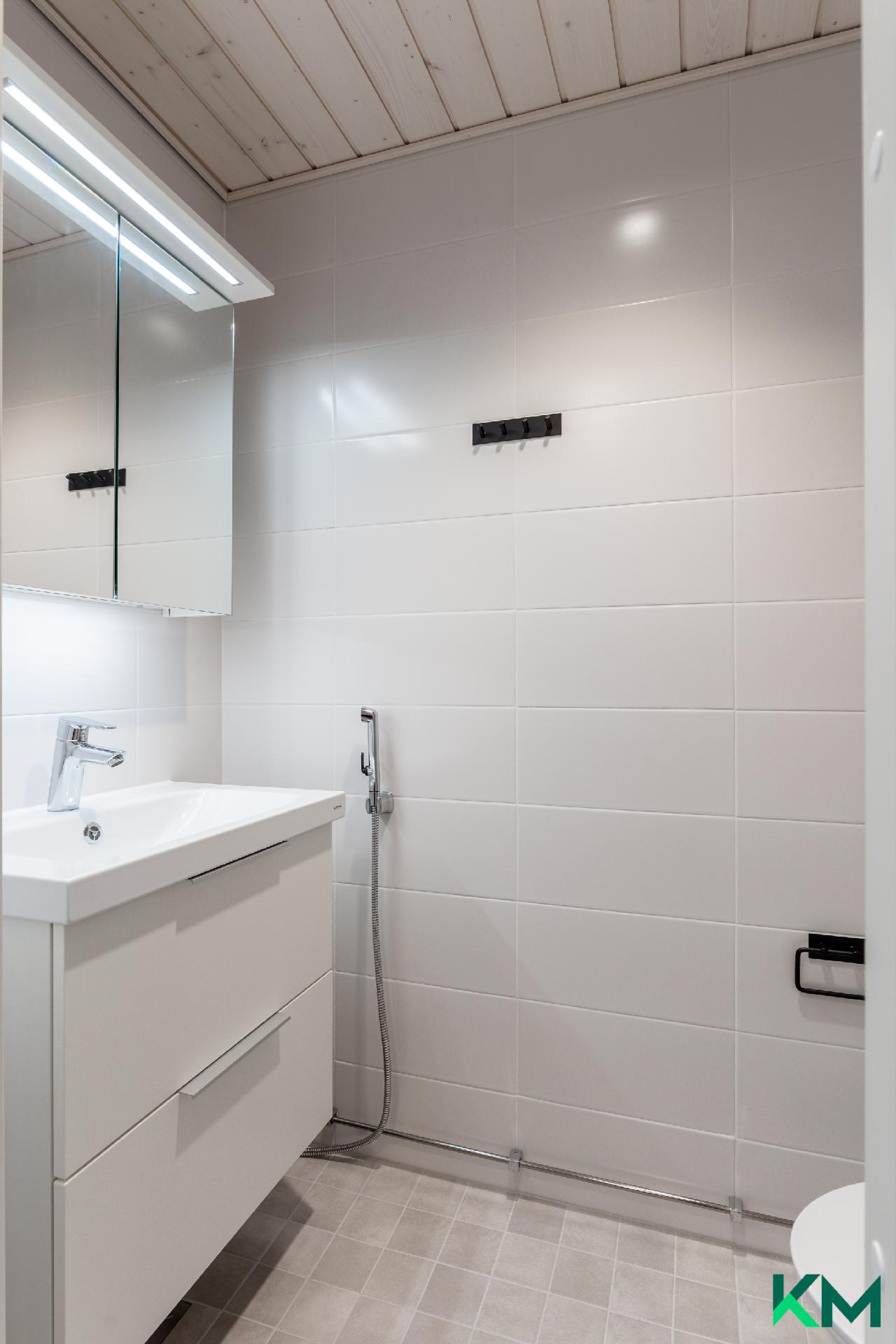 Huoneistossa myös toinen WC