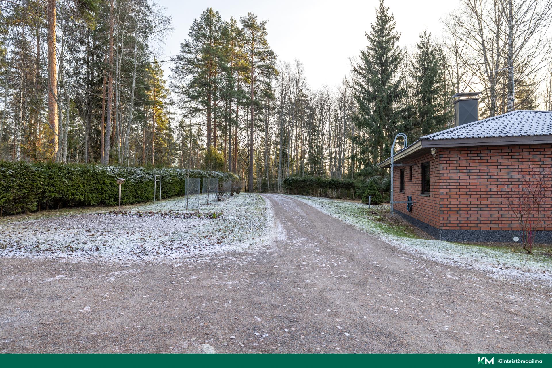 Suittilahdentie 30, Mäntyharju