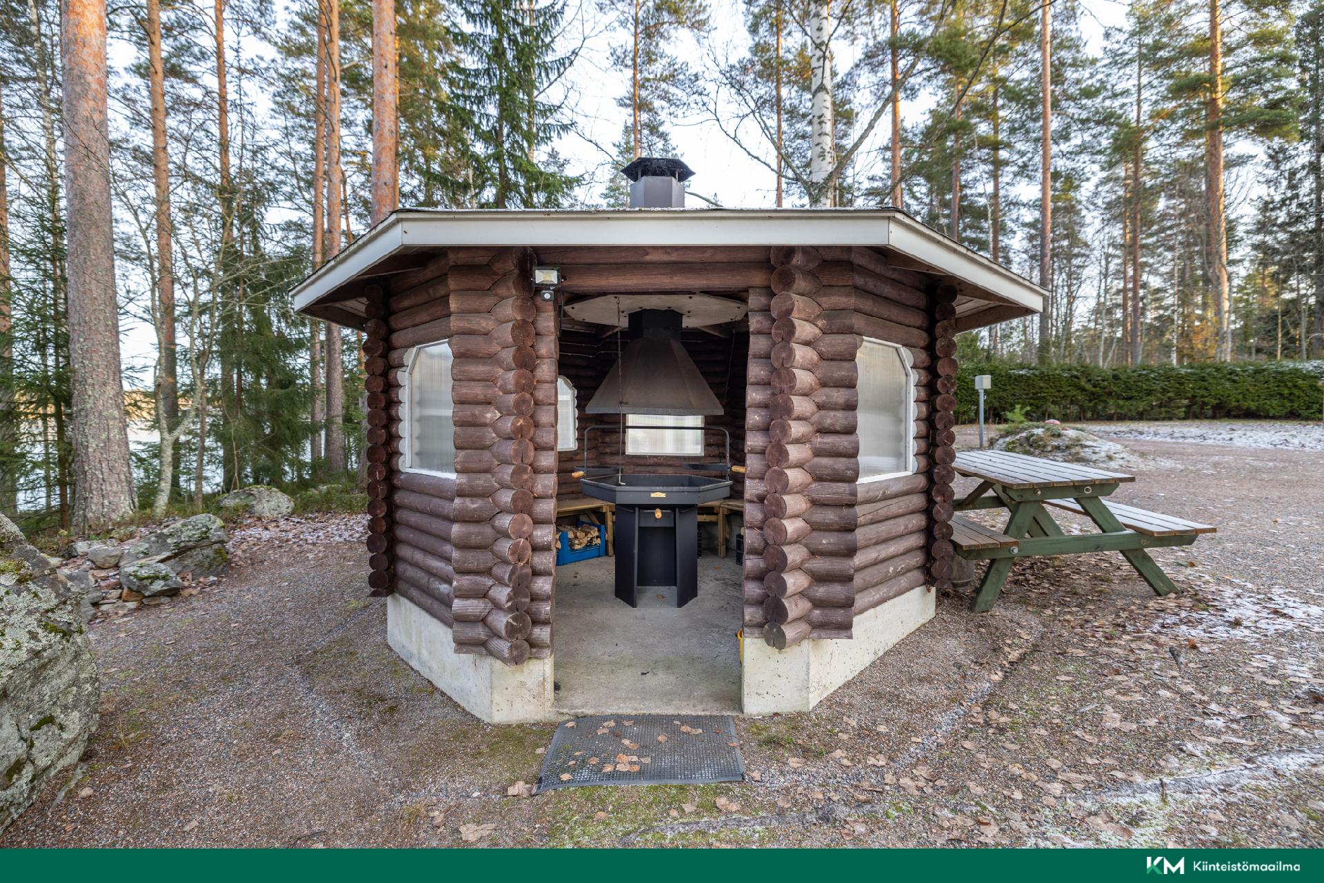 Suittilahdentie 30, Mäntyharju