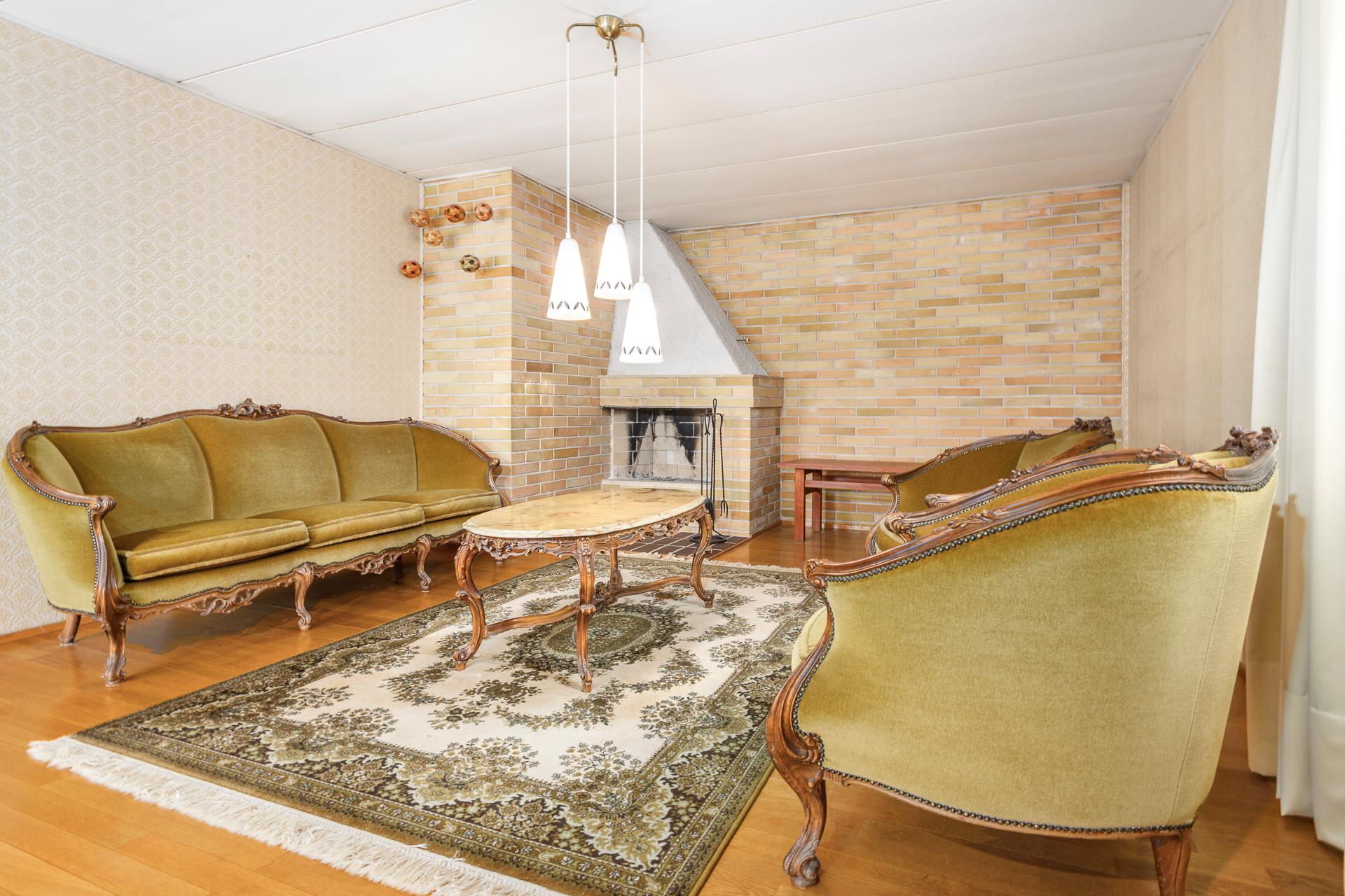 olohuoneessa avotakka