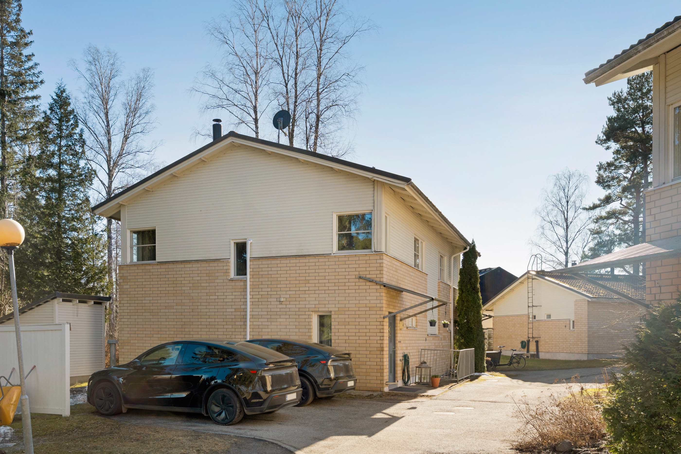 Kiiltokalliontie 26, Mankkaa, Espoo