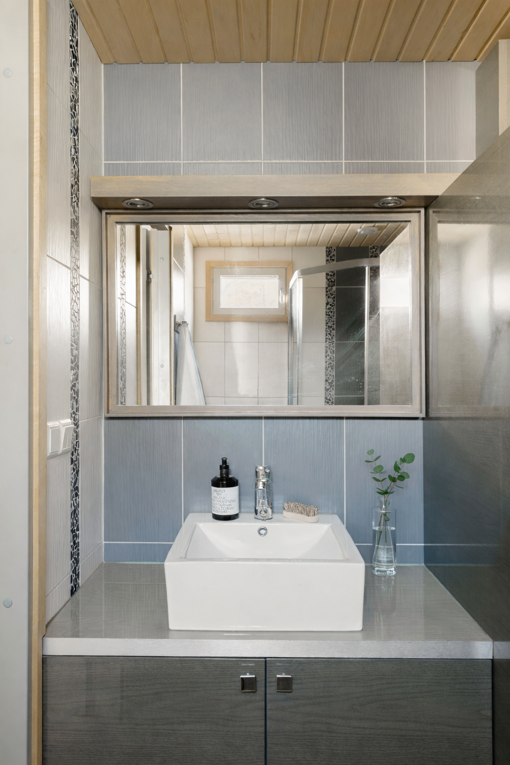 Kiiltokalliontie 26, Mankkaa, Espoo