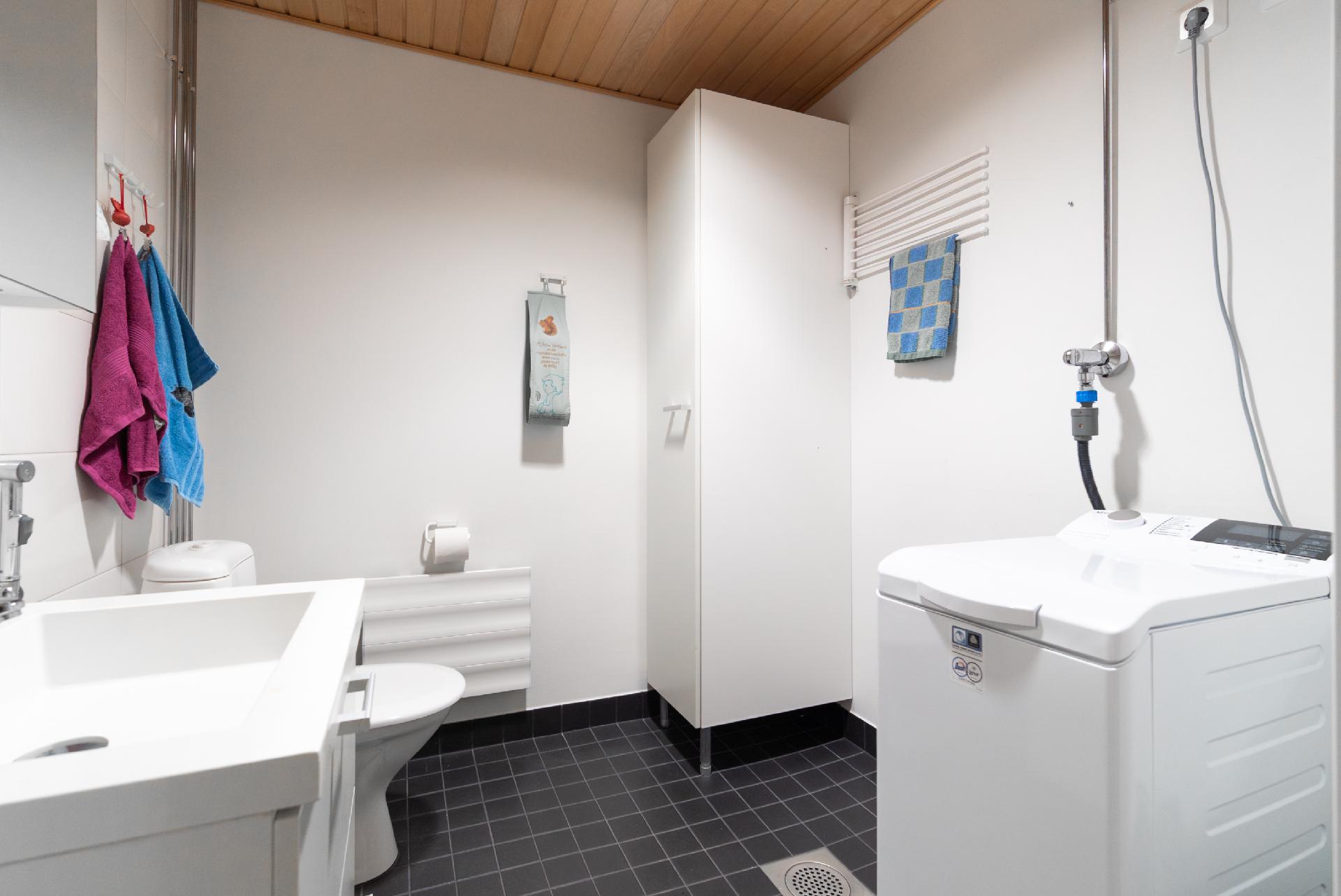 Erillinen wc / khh tila