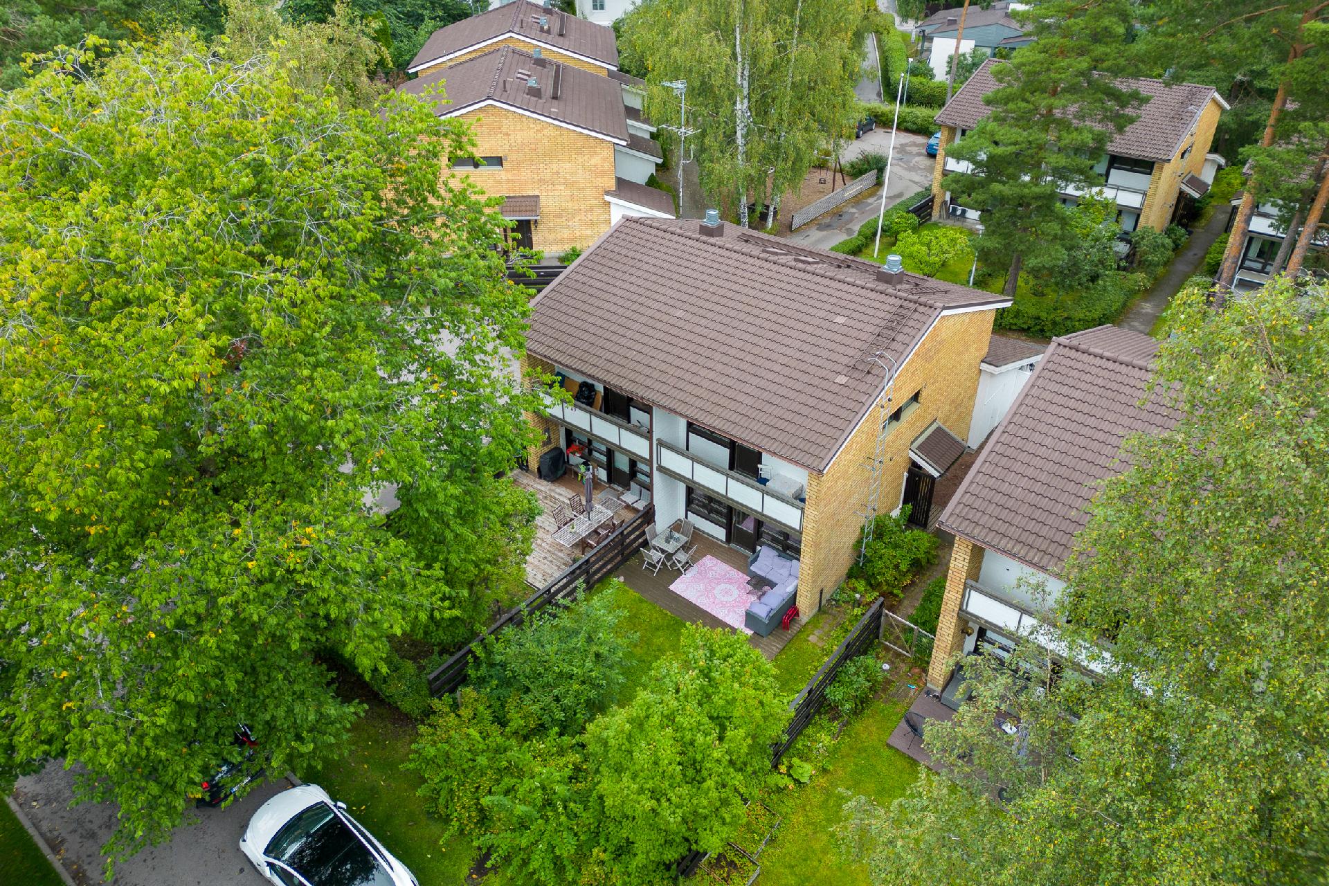 Päättyvällä tiellä vain kaksi taloyhtiötä