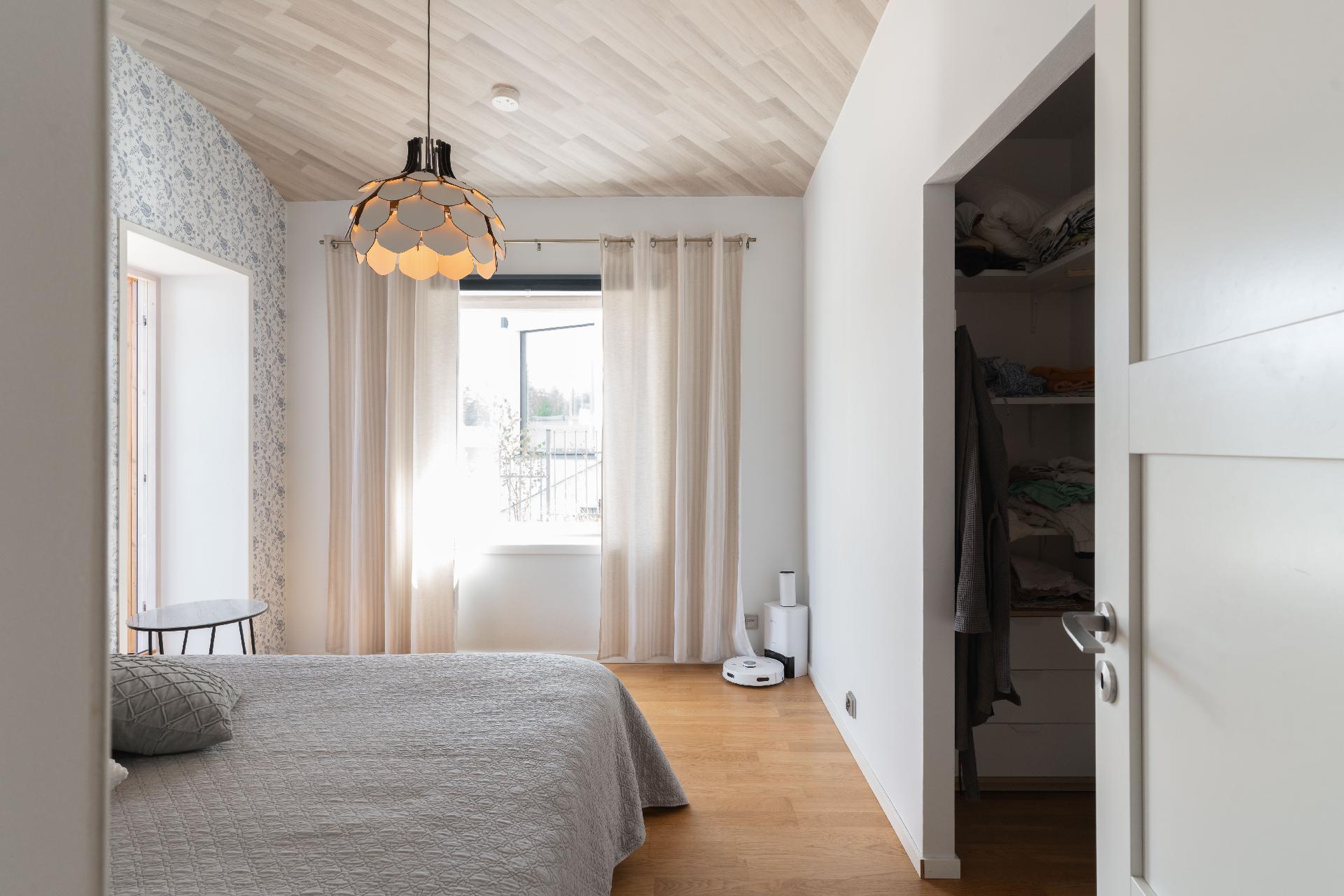 Kauppakumppanintie 11, Kauklahti, Espoo