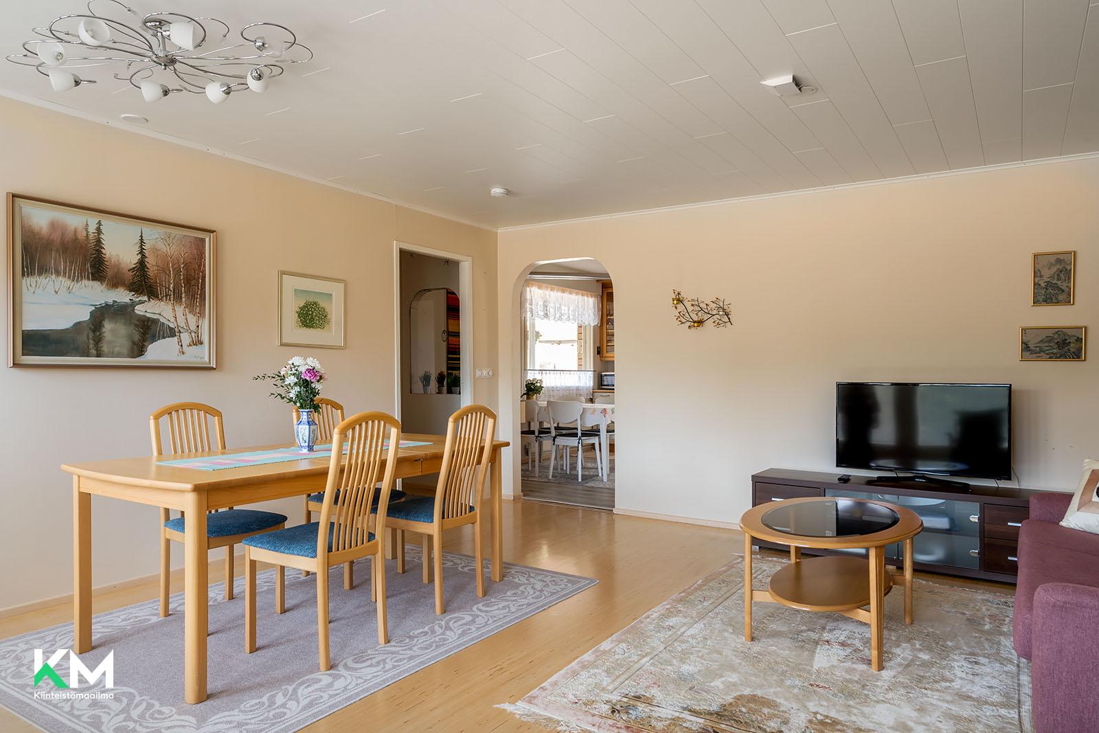 Mannisentie 23, Kello, Oulu