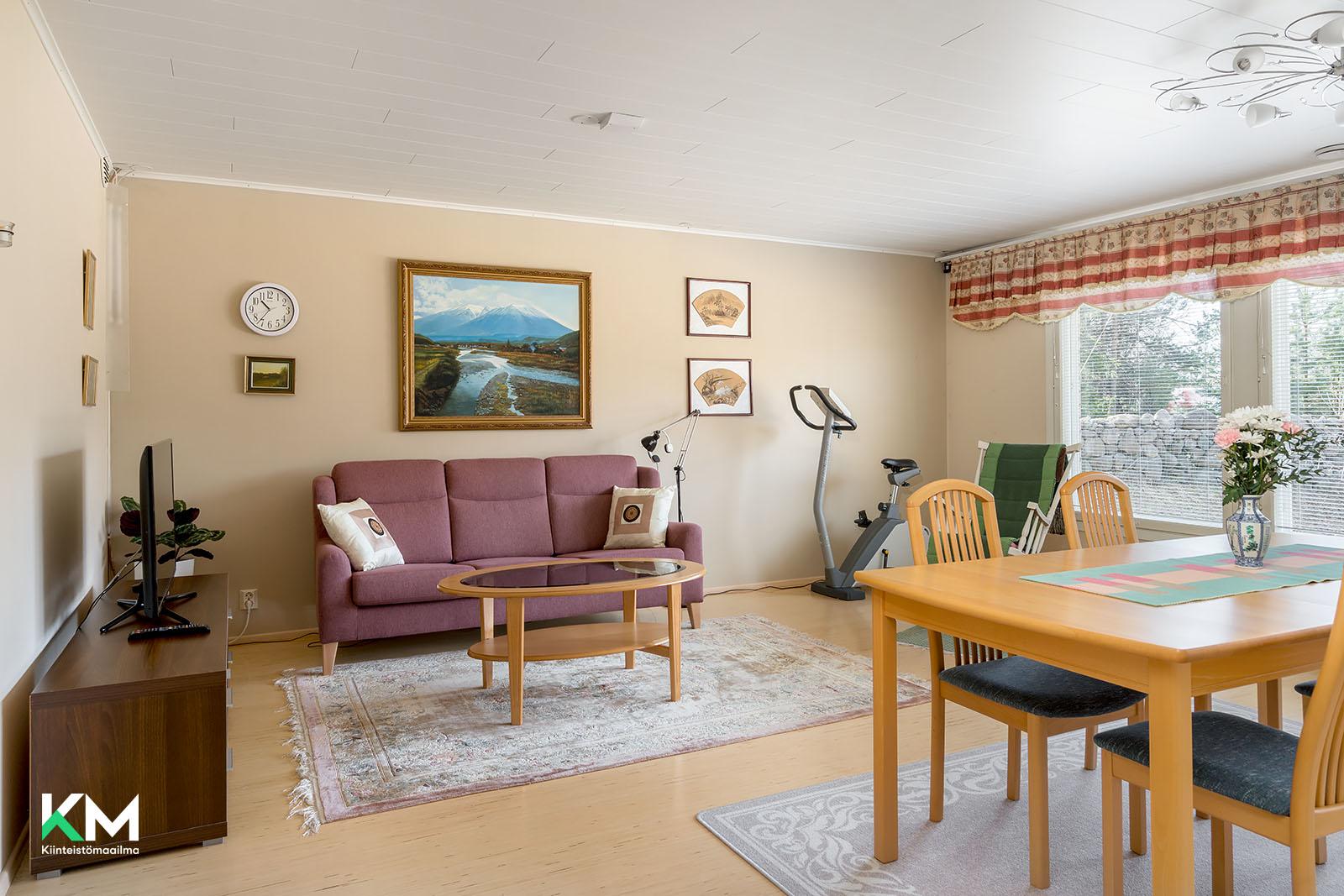 Mannisentie 23, Kello, Oulu