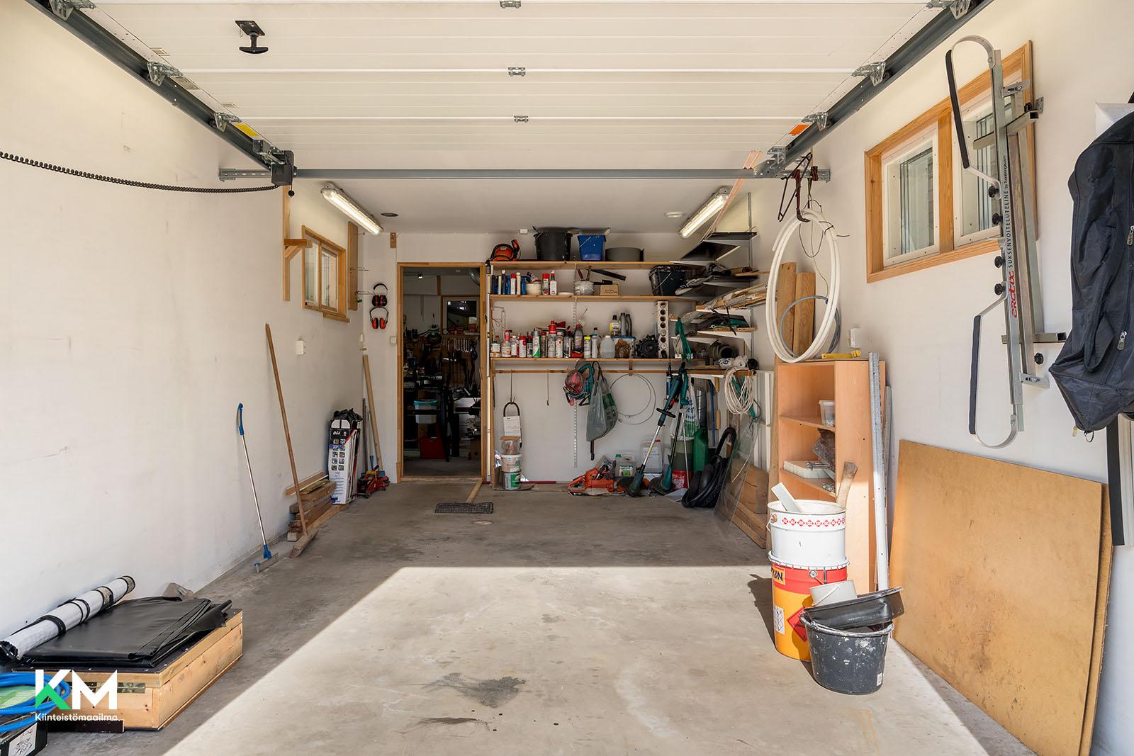 Mannisentie 23, Kello, Oulu