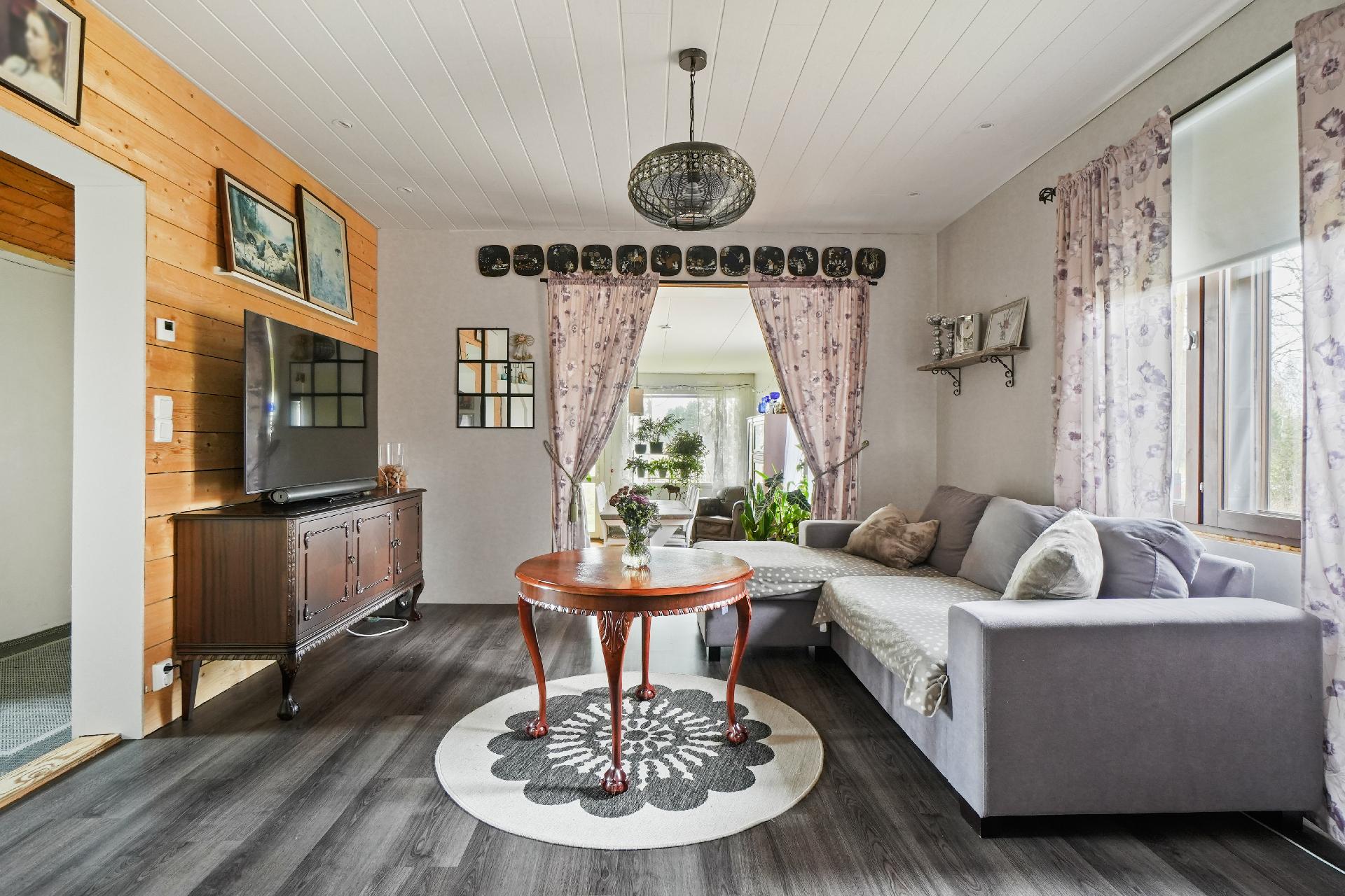 Riihiviidantie 245, Ryttylä, Riihimäki